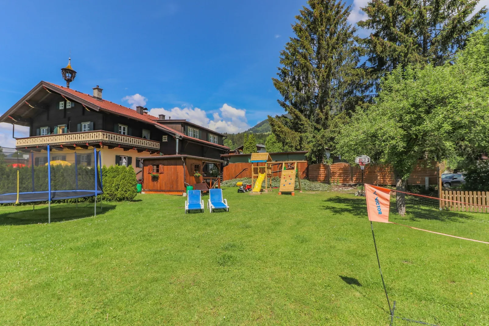 Chalet Mittersill B-Tuinen zomer