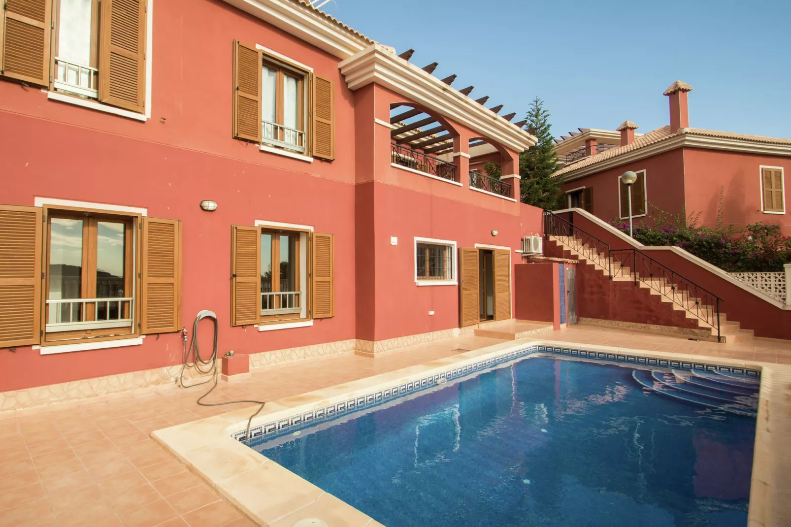 poolofhouse