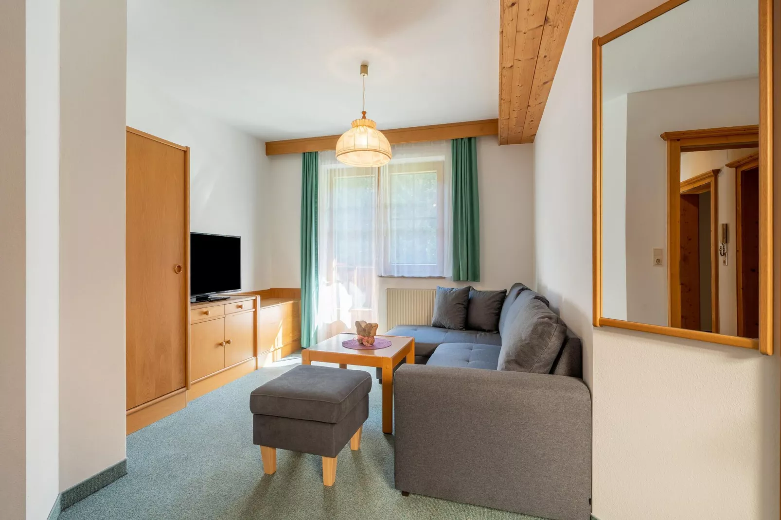 Apartment "Felbertal" - Apartment 5 - Balkon Süd-Woonkamer