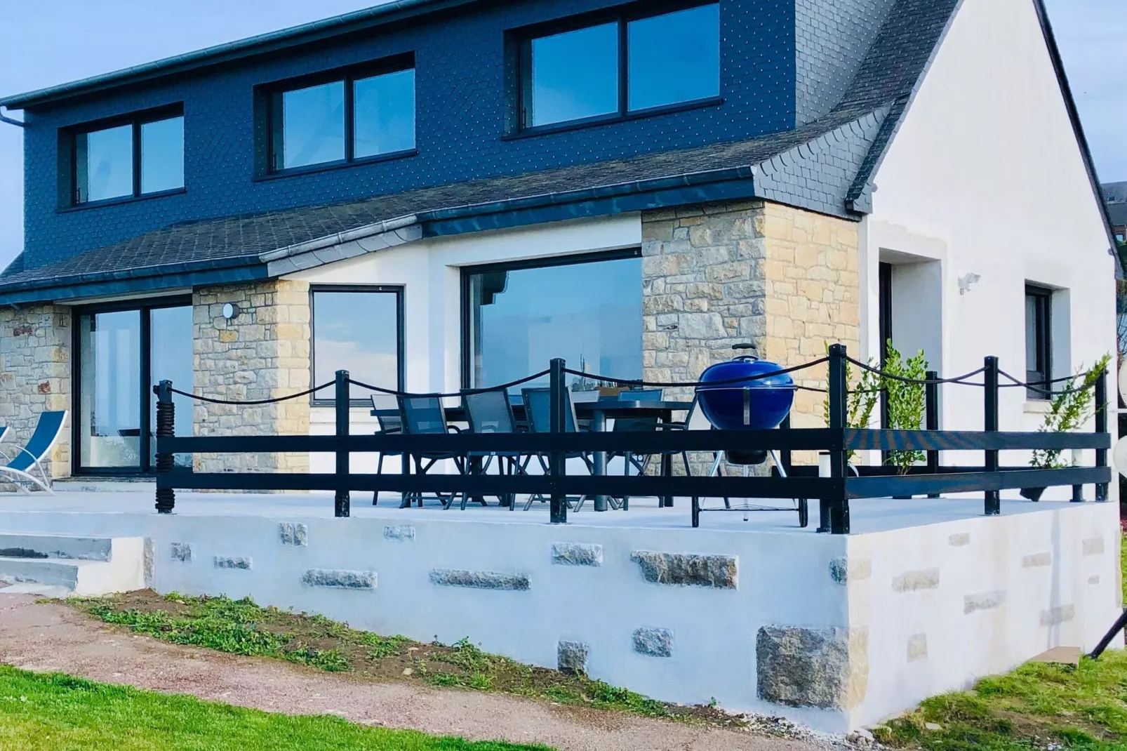 House sea view Trelevern