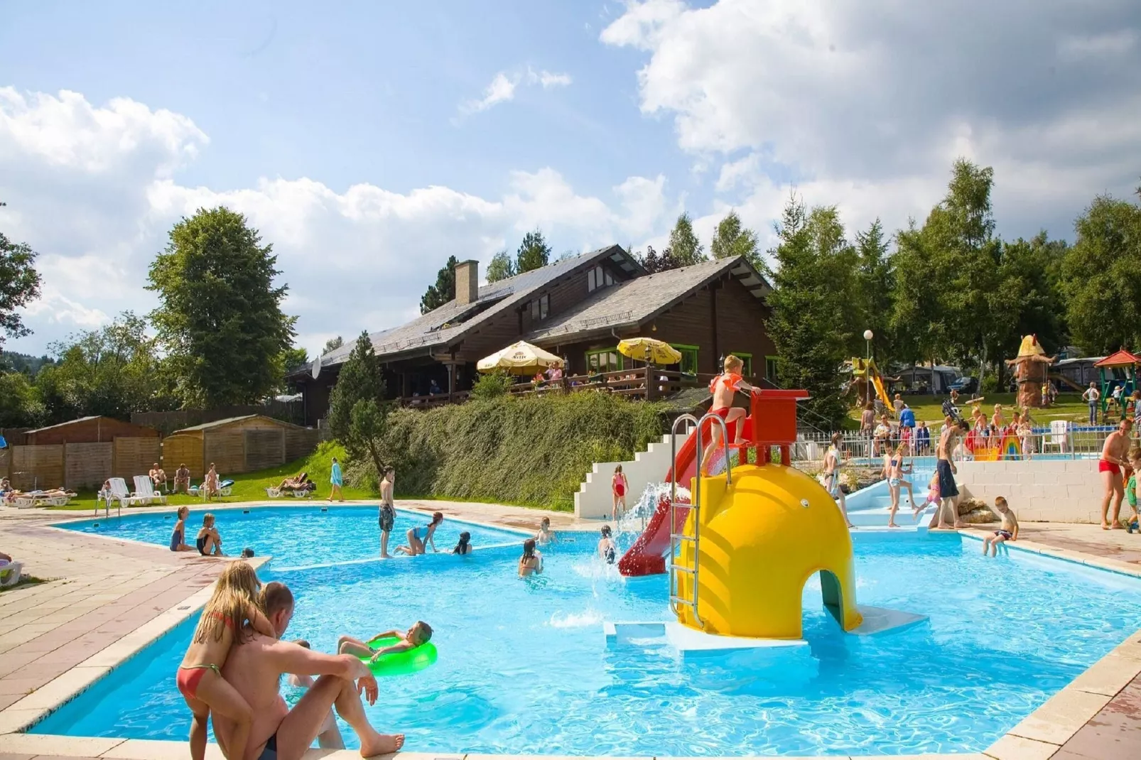 Camping Petite Suisse 4-Parkfaciliteiten