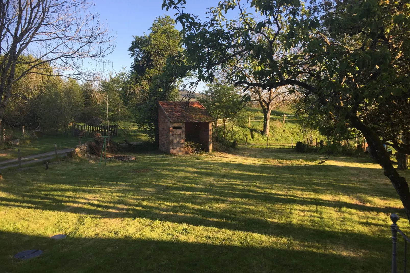 Maison de Vacances Gacogne-Uitzicht zomer