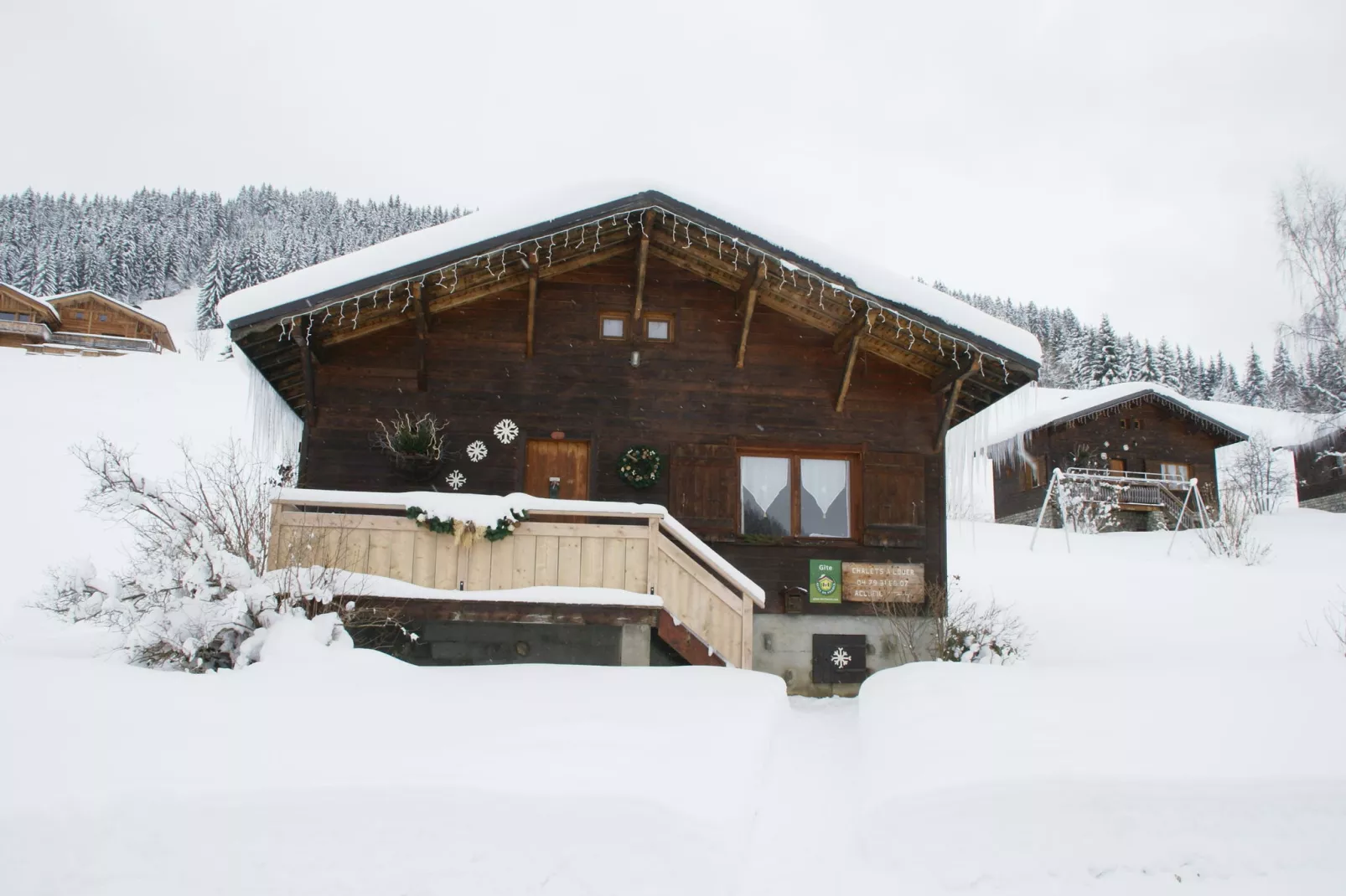 Notre Dame de Bellecombe-Exterieur winter