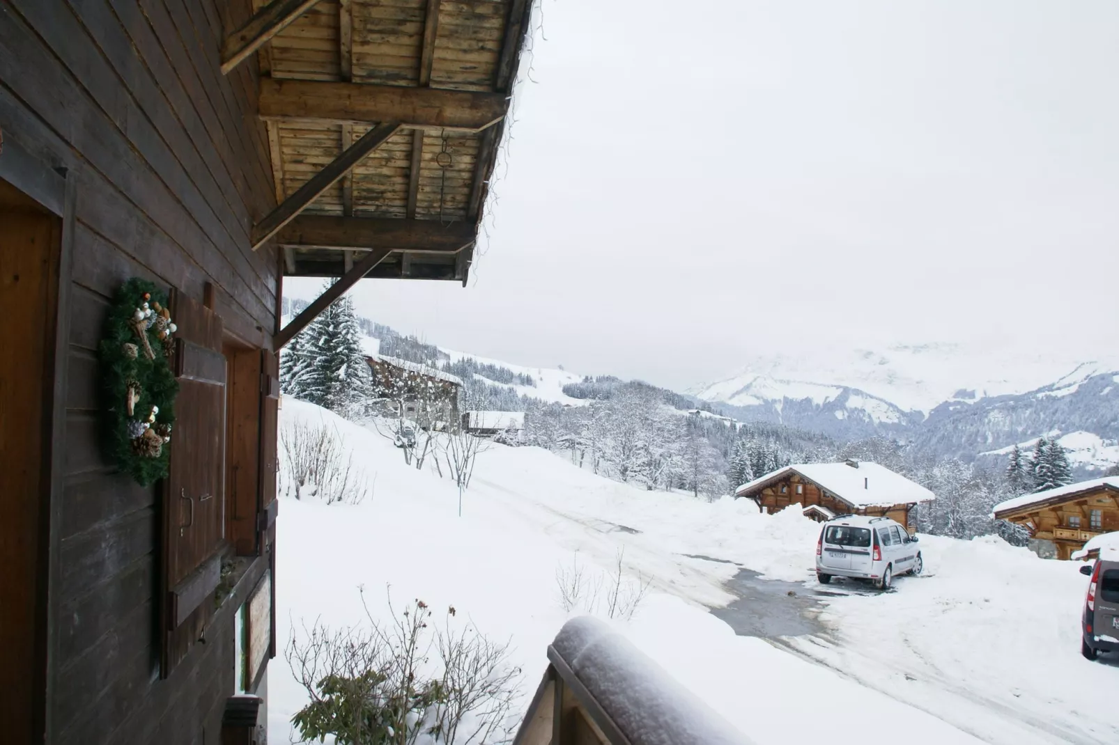 Notre Dame de Bellecombe-Uitzicht winter