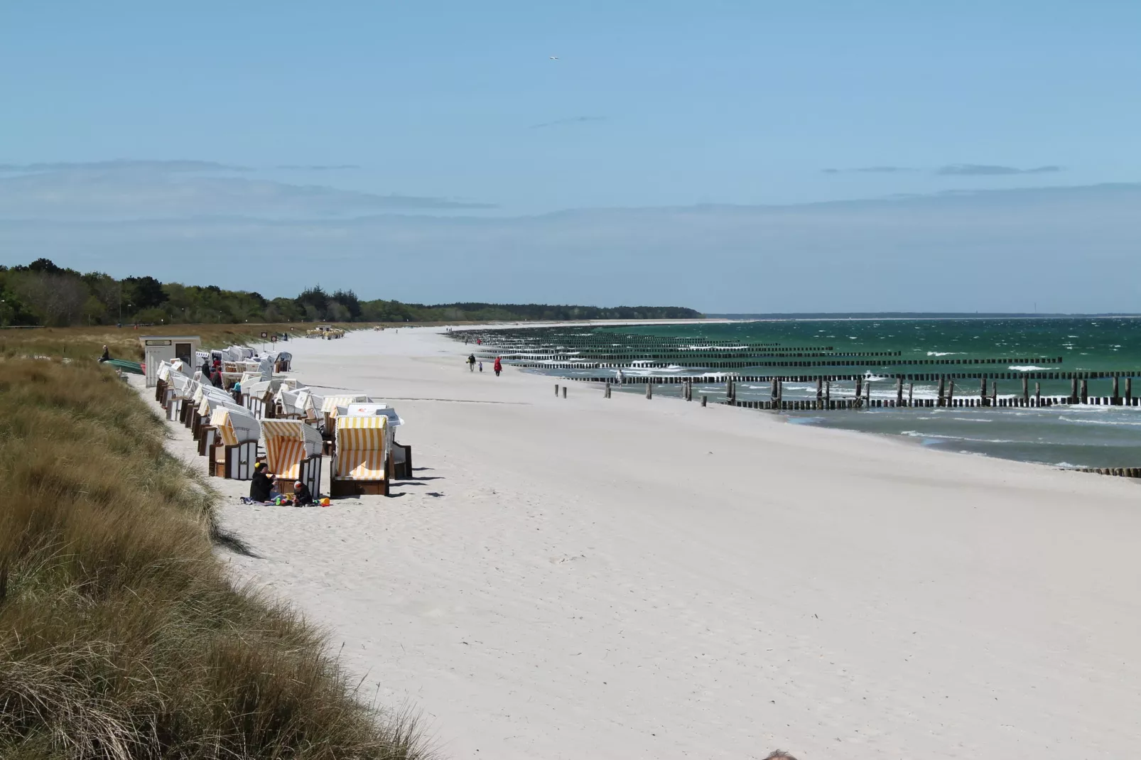 Arko 5 strandnah mit Balkon-Gebieden zomer 1km