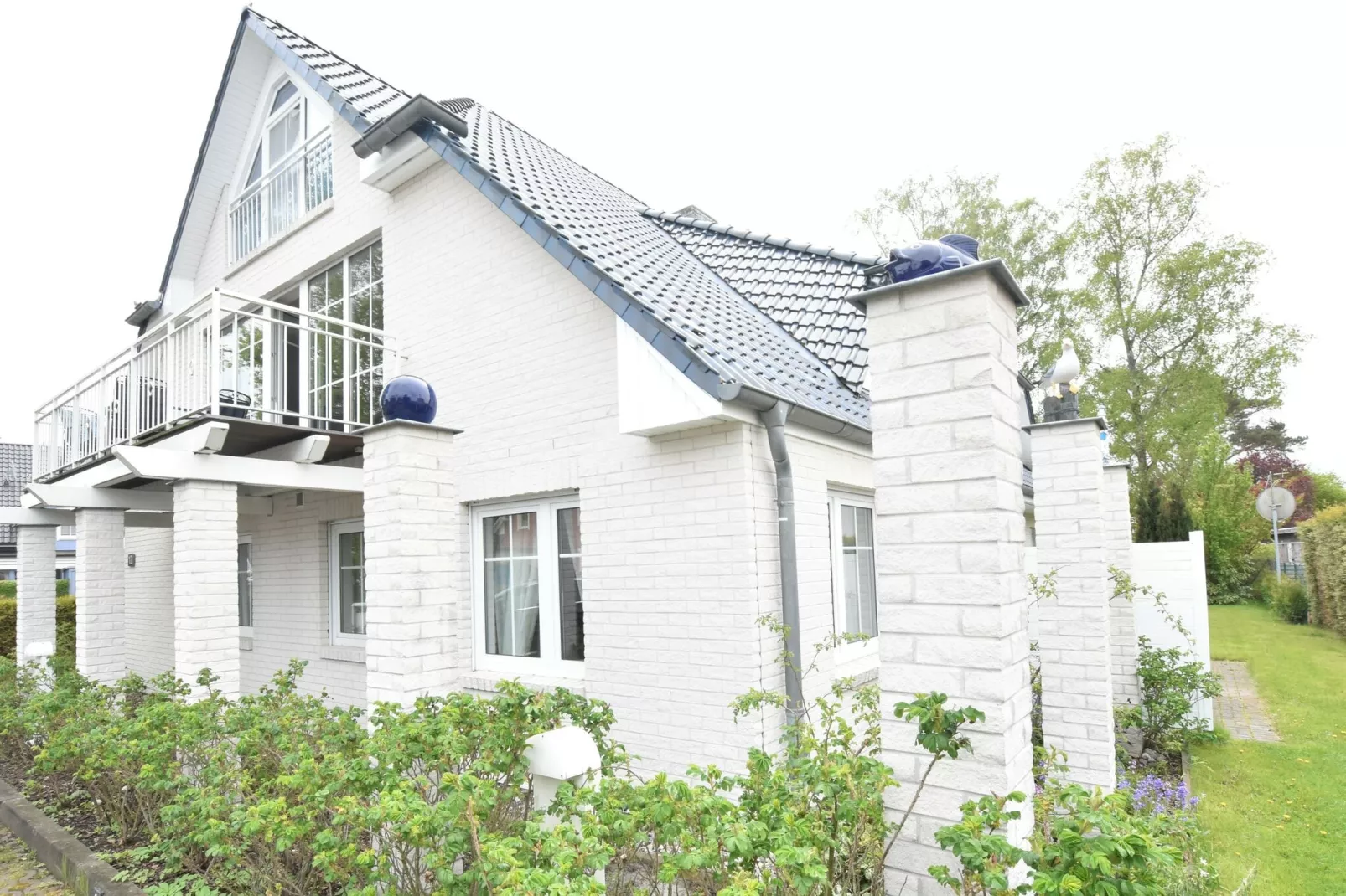 Die weiße Villa XL-Buitenkant zomer