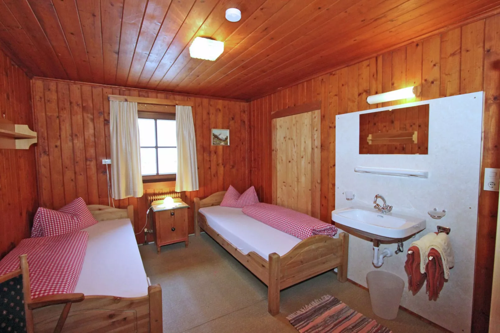 Alpenhaus Lacknerbrunn-Slaapkamer