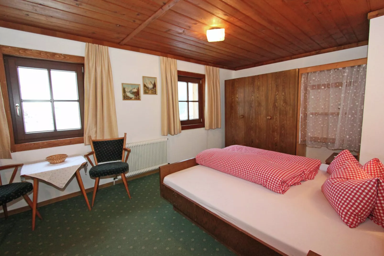 Alpenhaus Lacknerbrunn-Slaapkamer
