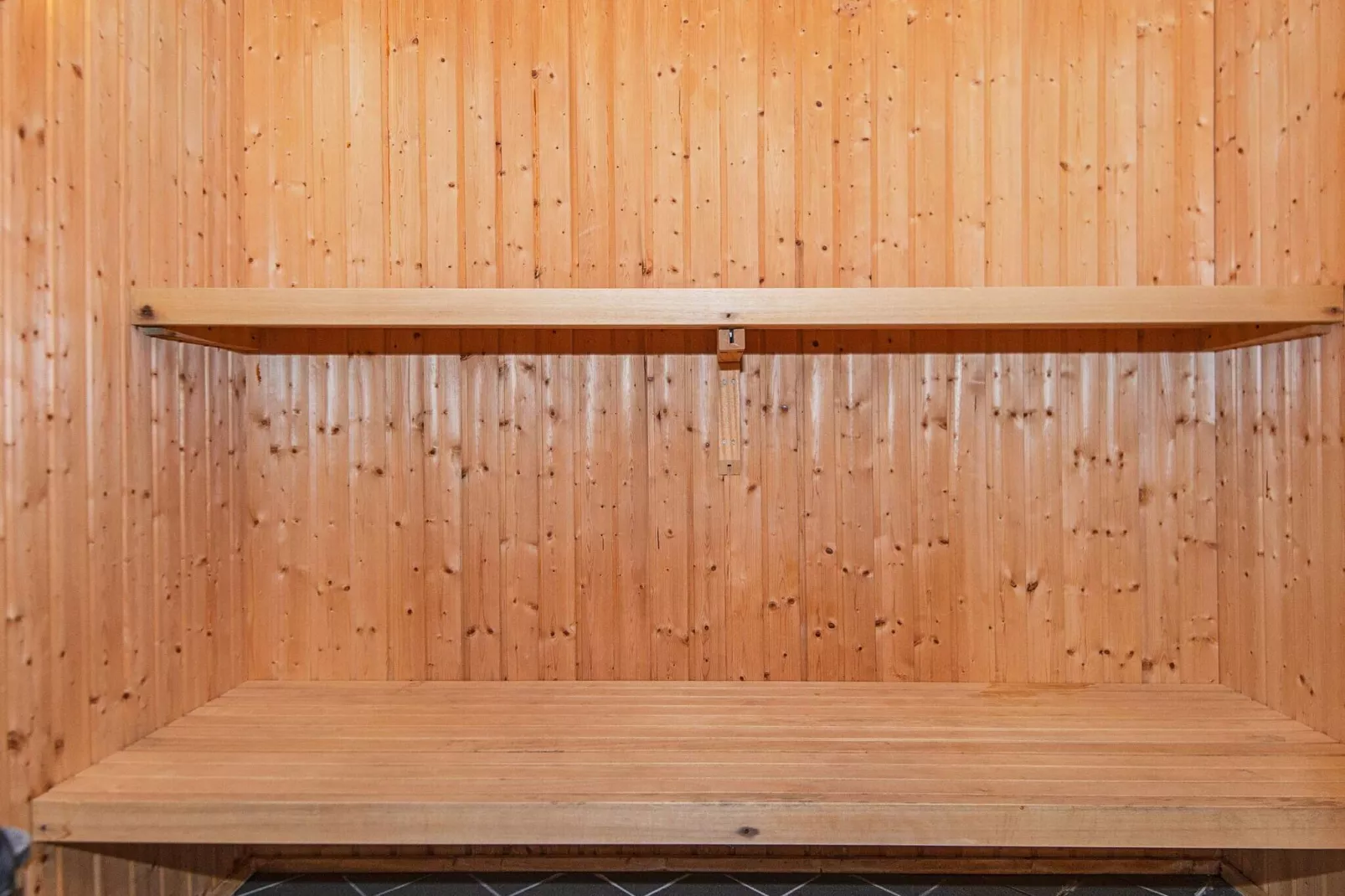 8 persoons vakantie huis in Knebel-Sauna