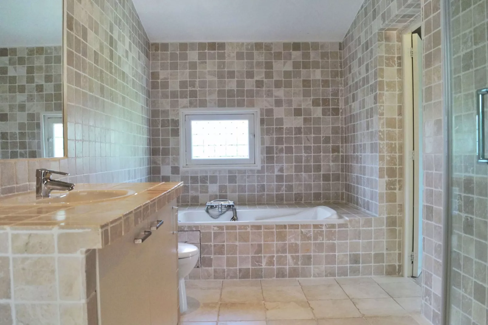 Villa Mougins-Badkamer