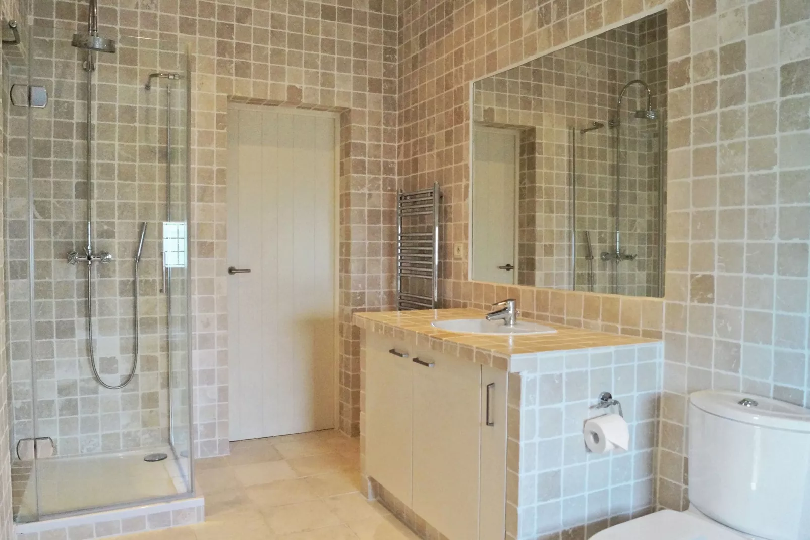 Villa Mougins-Badkamer