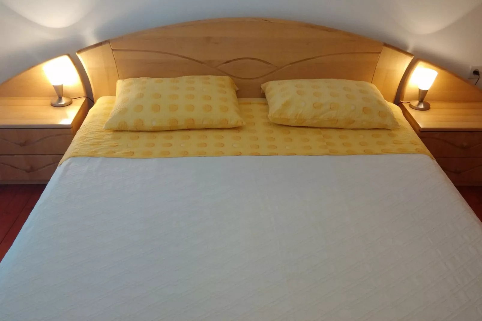 Mooi appartement in Pag met dakterras-Slaapkamer