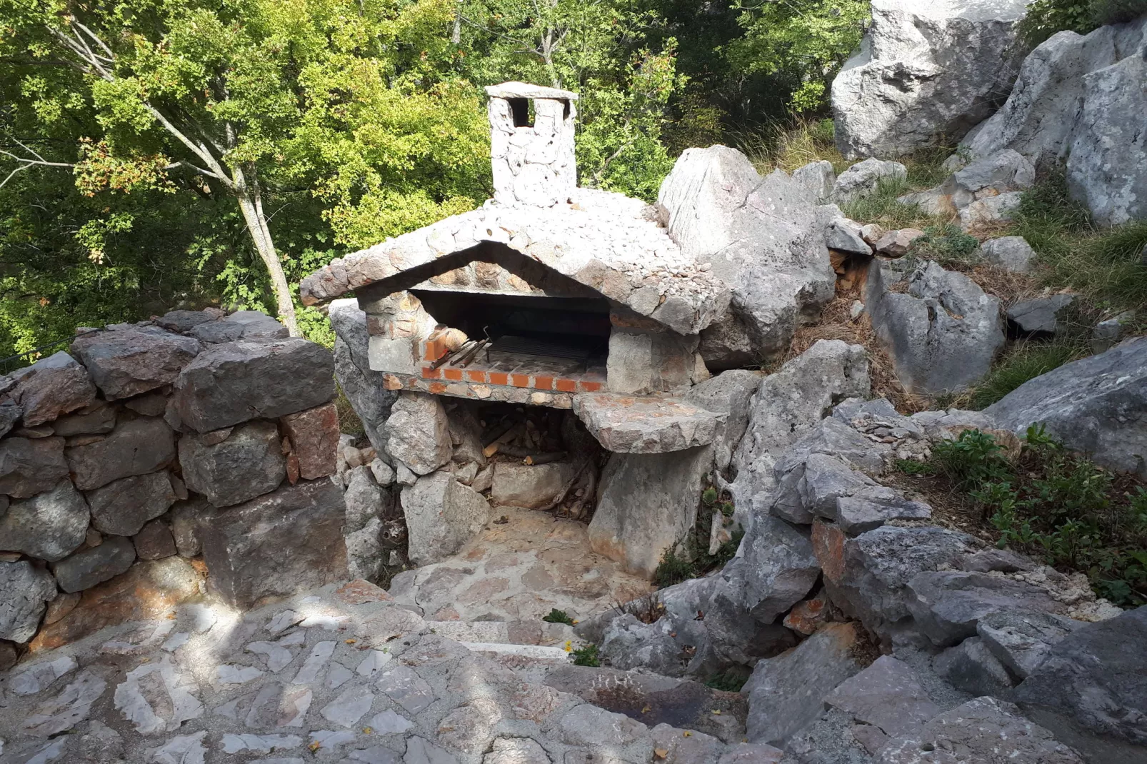 Stone house Dobroselo-Parkfaciliteiten