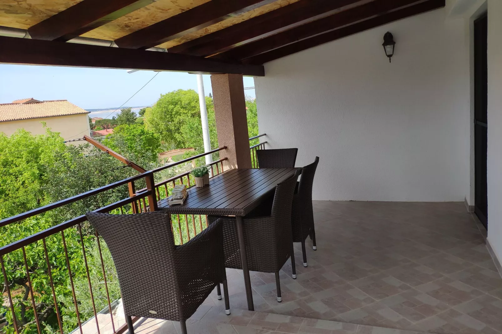 Studio apartment Paklenica-Terrasbalkon