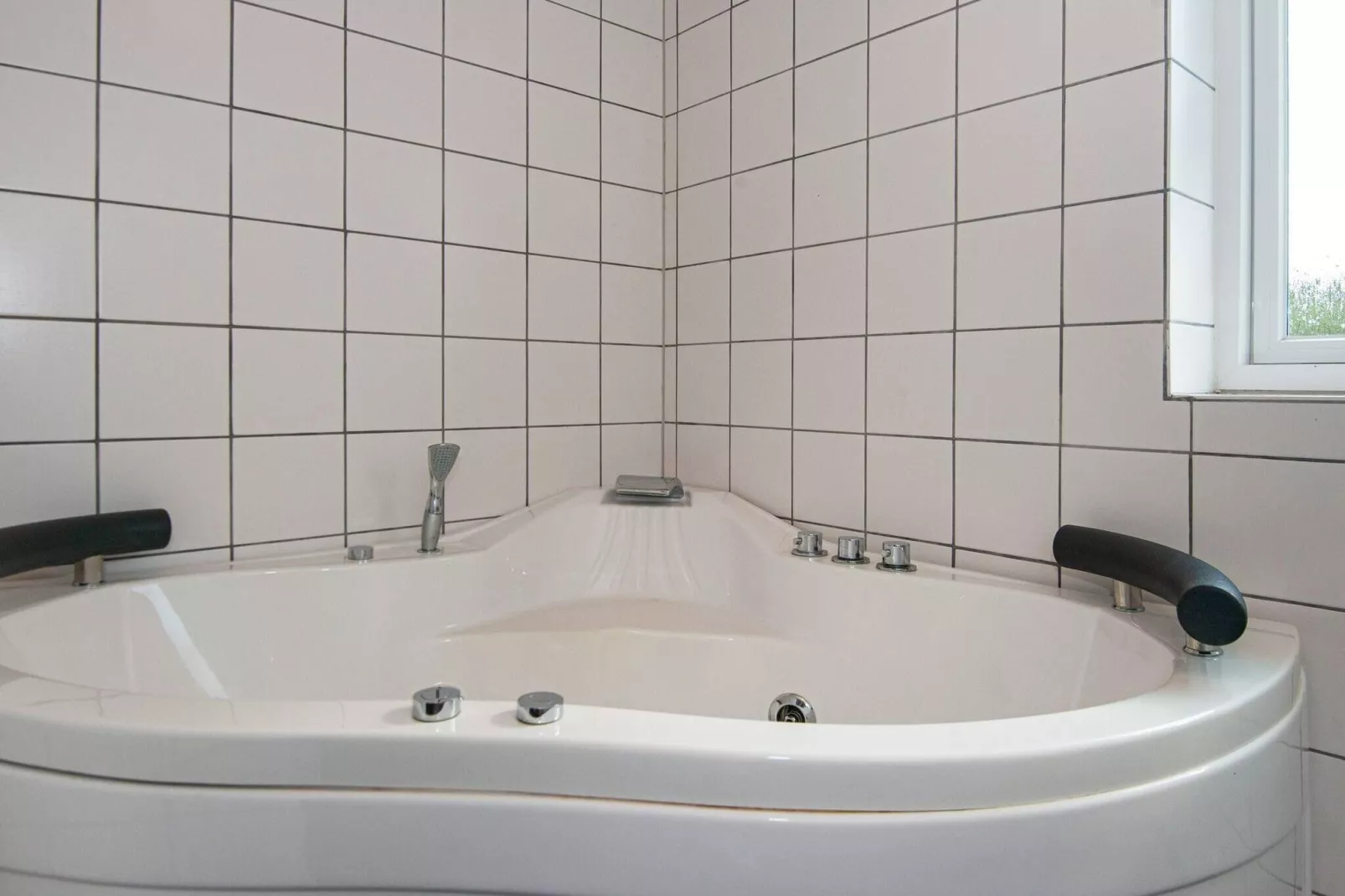 Rustig toevluchtsoord met spa and tuin-By Traum-Spa
