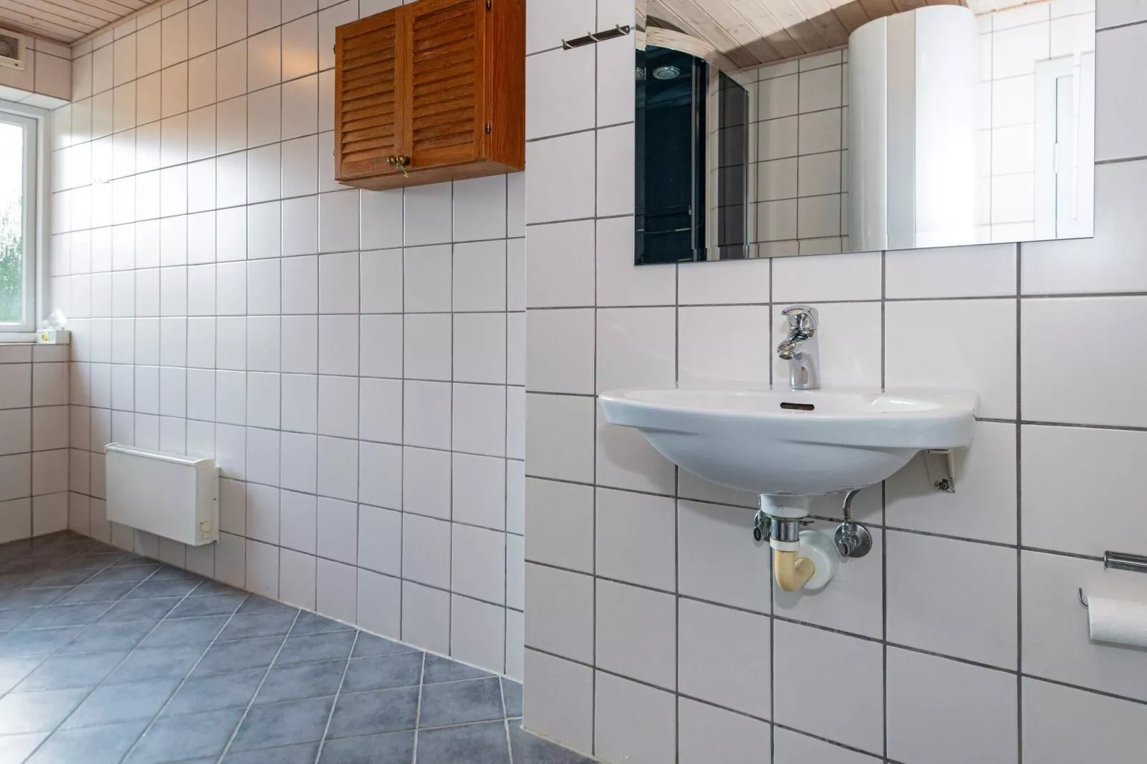 Rustig toevluchtsoord met spa and tuin-By Traum-Binnen