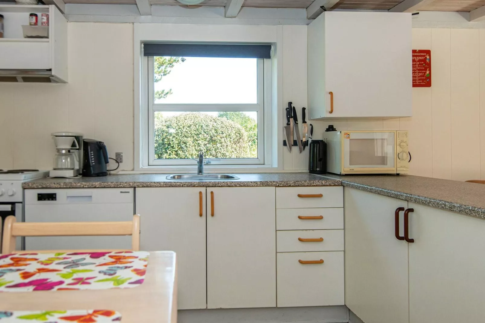 Rustig toevluchtsoord met spa and tuin-By Traum-Binnen