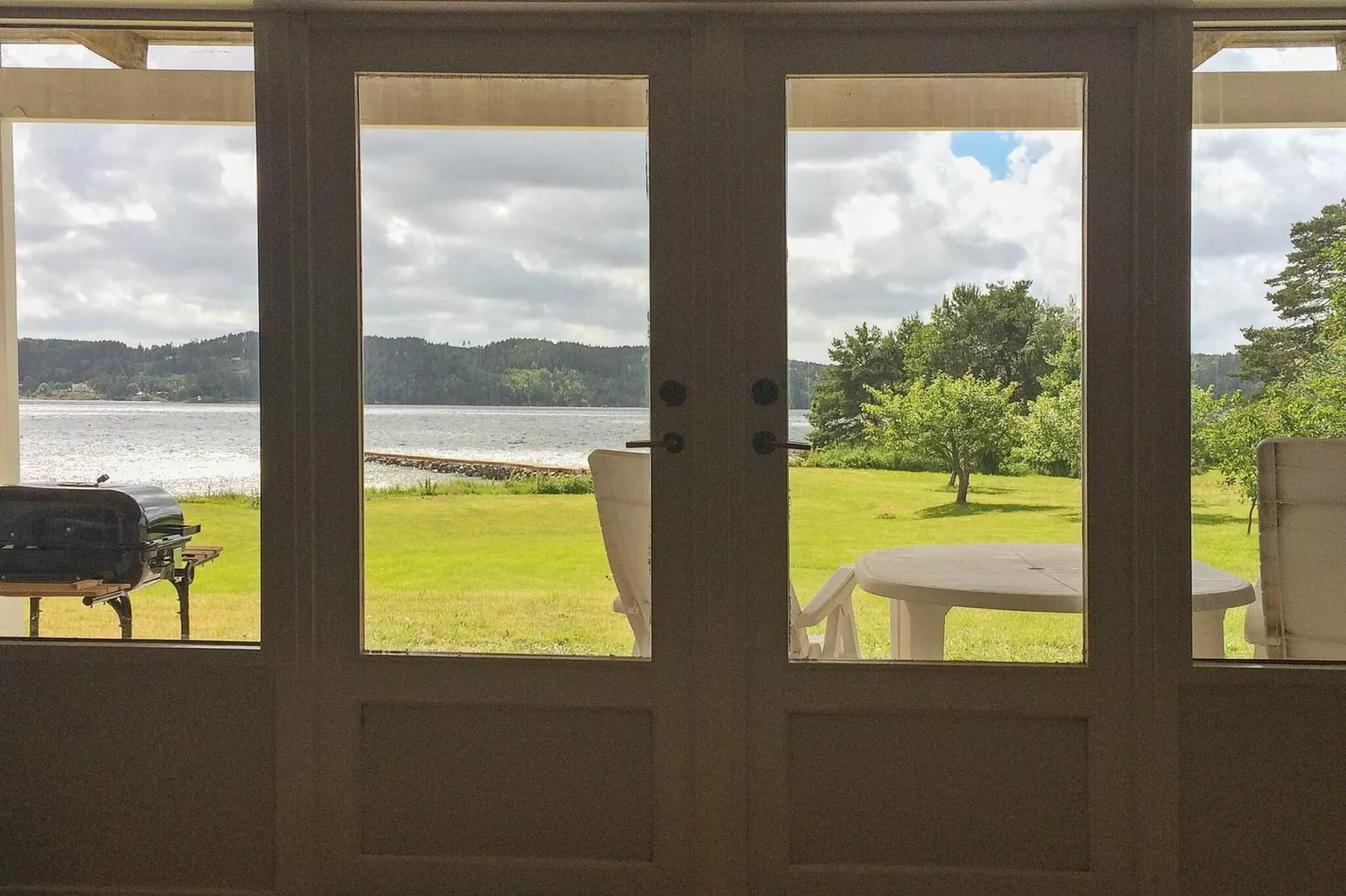 8 persoons vakantie huis in LJUNGSKILE-By Traum-Waterzicht
