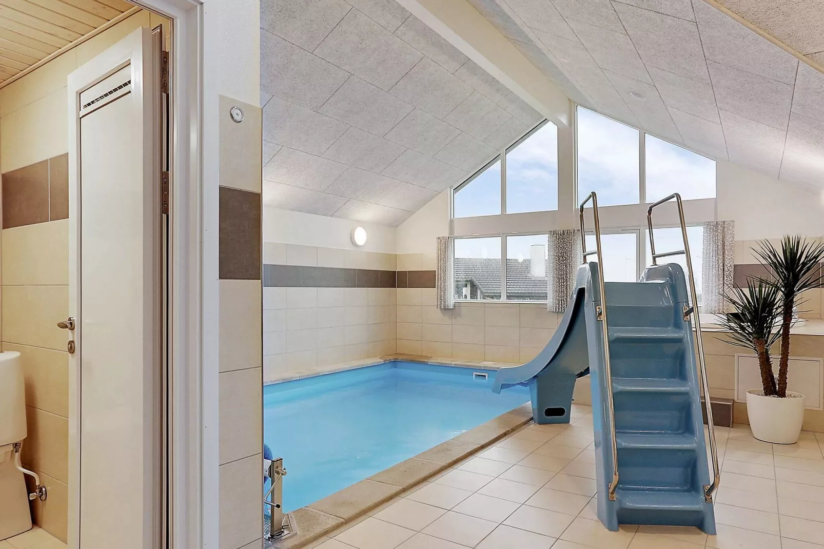 18 persoons vakantie huis in Faaborg-Zwembad