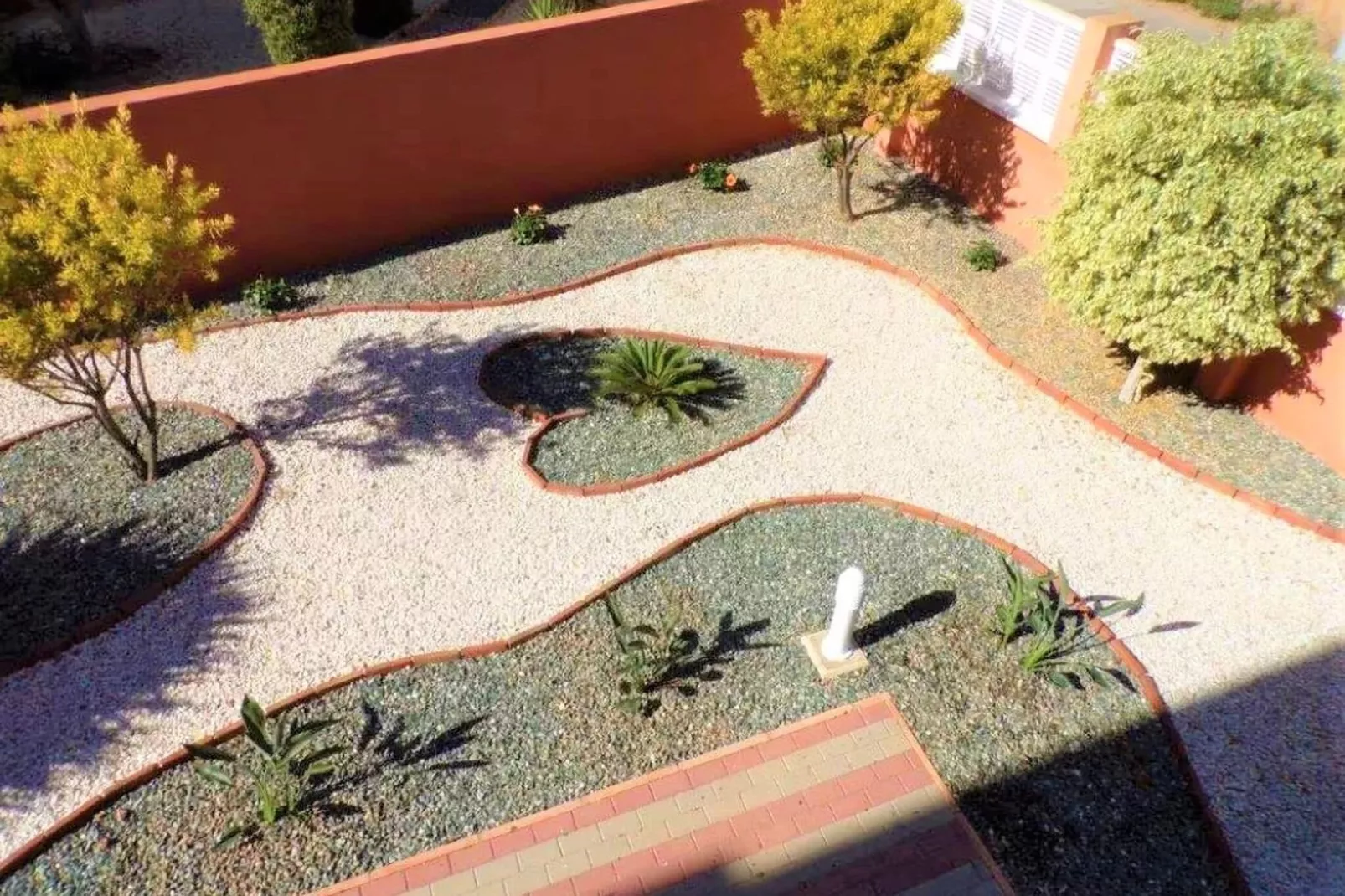 Residencial Mediterraneo-Uitzicht zomer