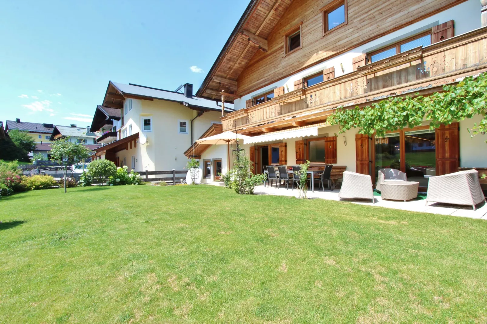 Chalet Kaiserliebe II-Tuinen zomer