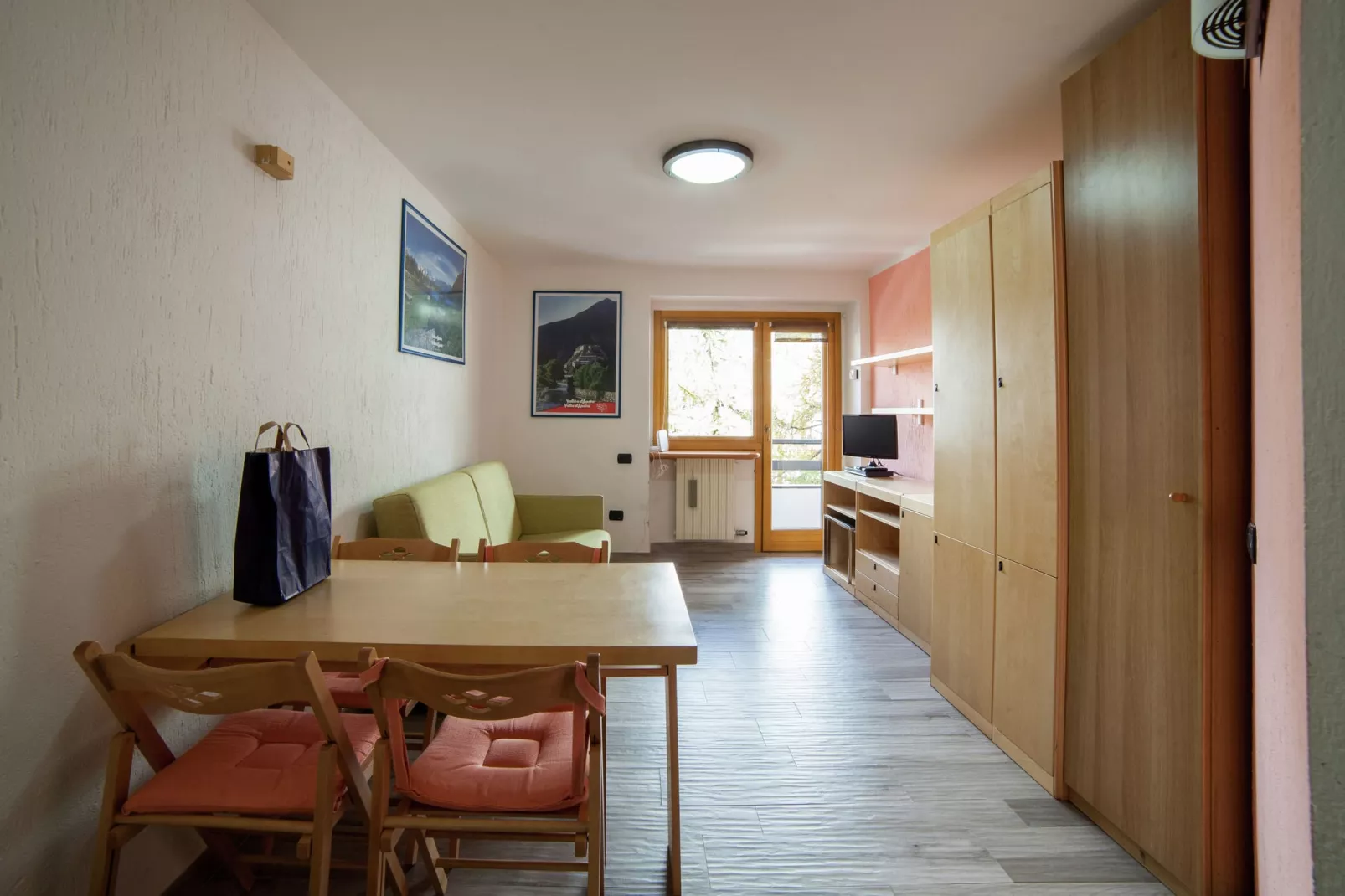 Residenza Cervinia 2P-Woonkamer