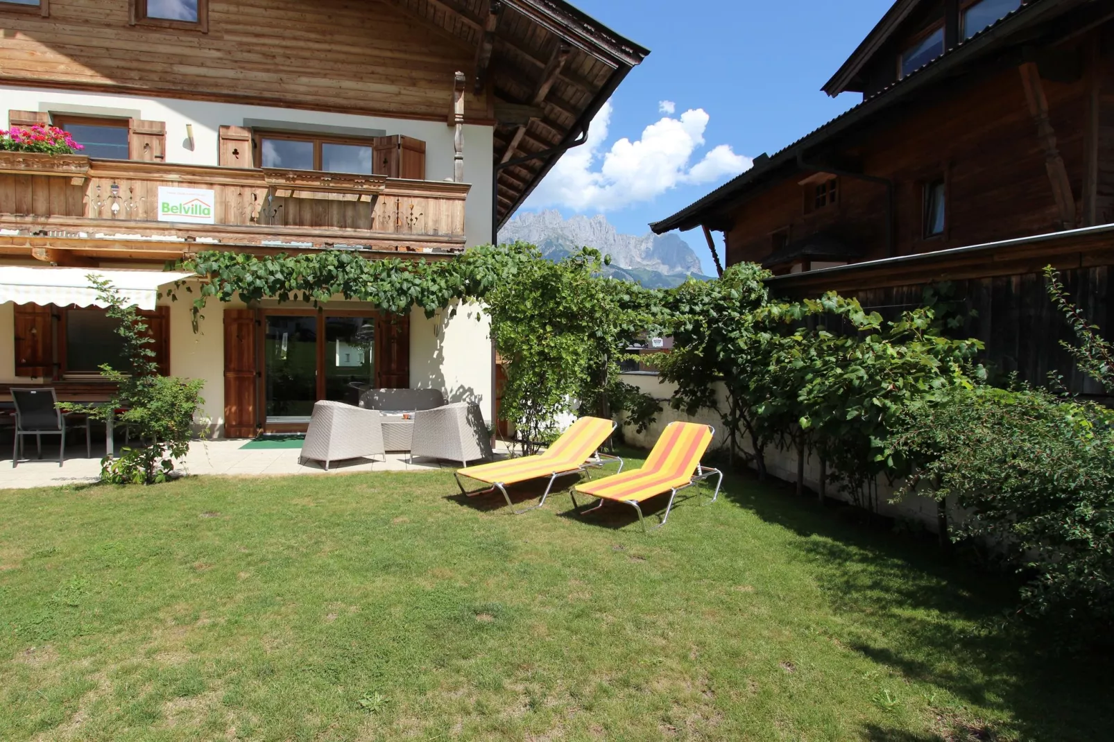 Chalet Kaiserliebe II-Tuinen zomer