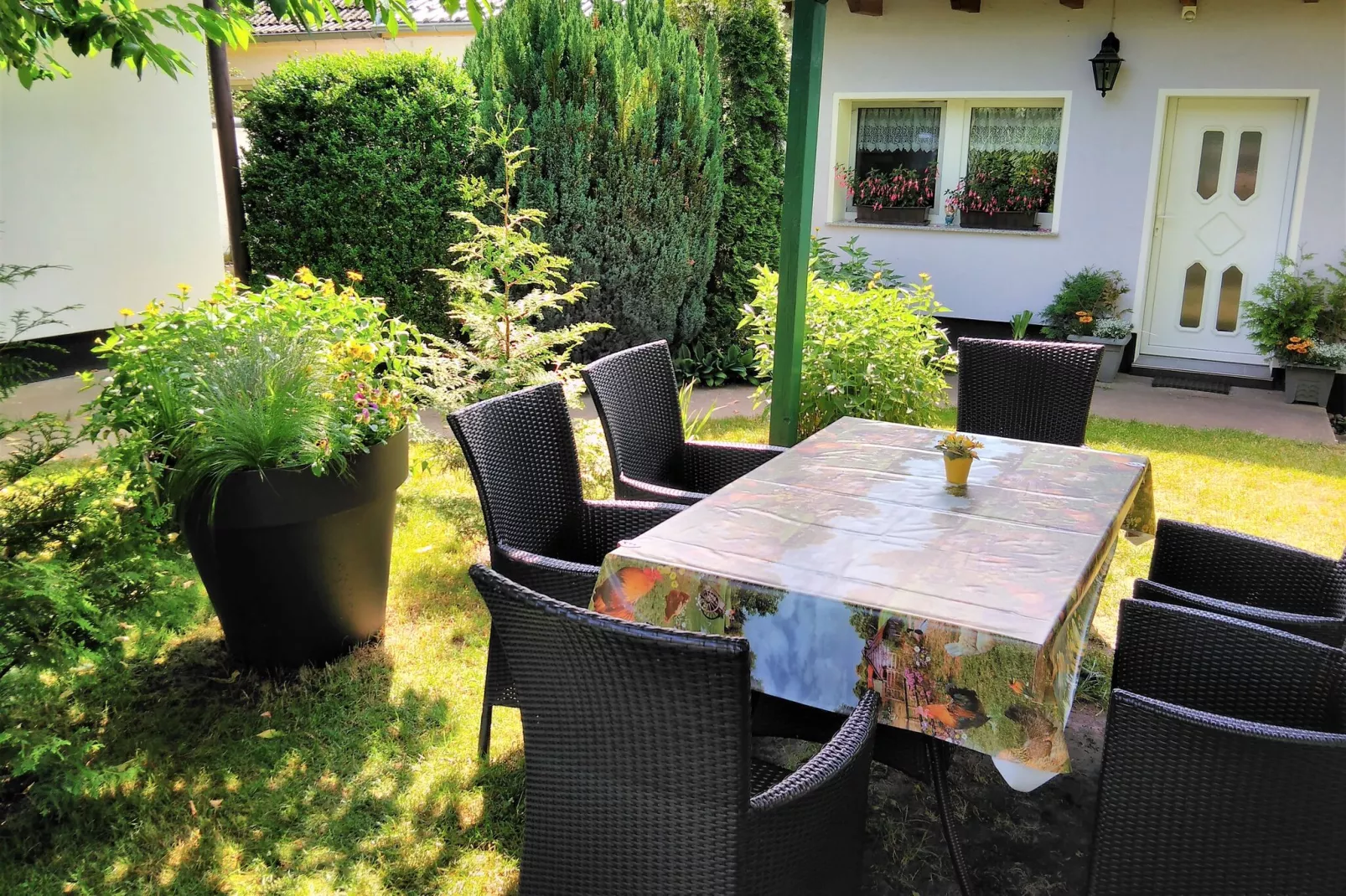 Ferienhaus Storchenblick-Tuinen zomer