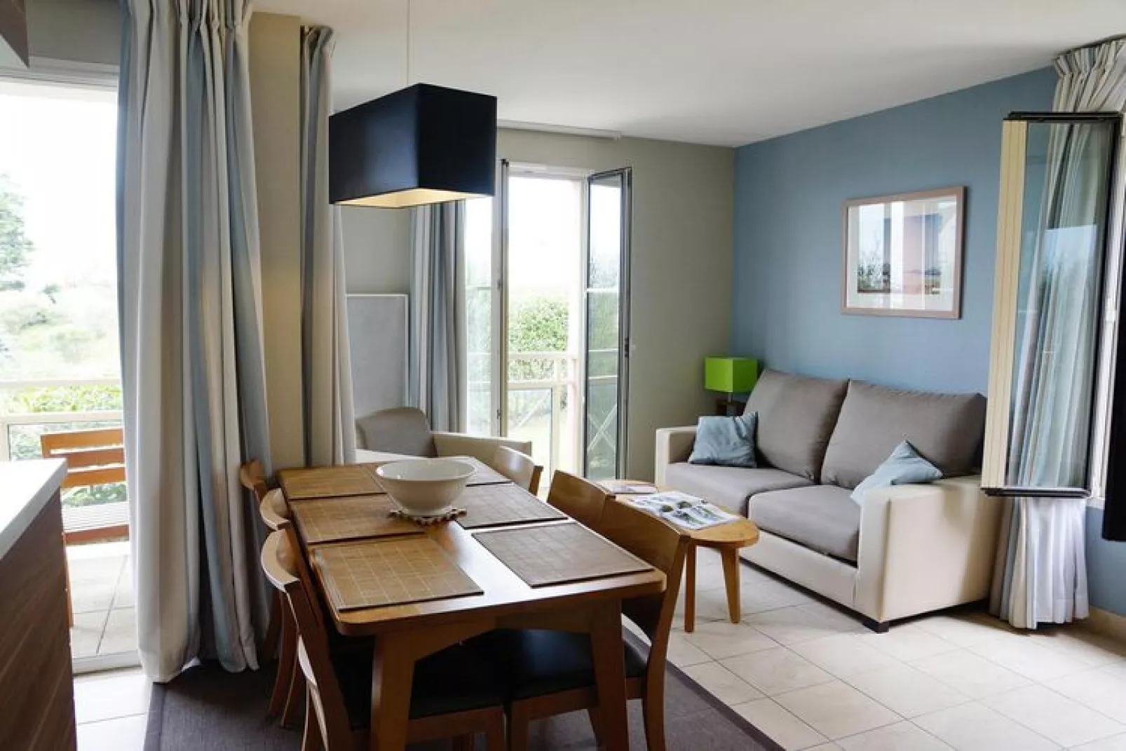 Residence Reine Marine St Malo // Apt 3 pc 6 pers pleine vue mer-Woonkamer