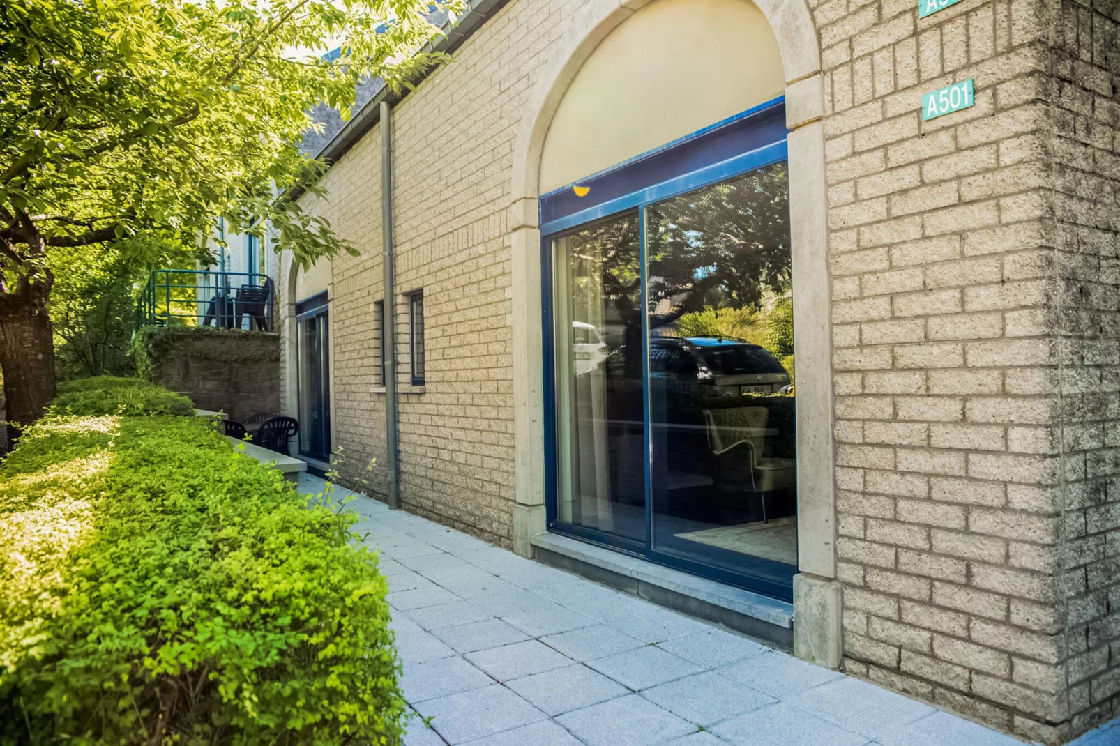 Mooi appartement in Durbuy met een zwembad-Buitenkant zomer