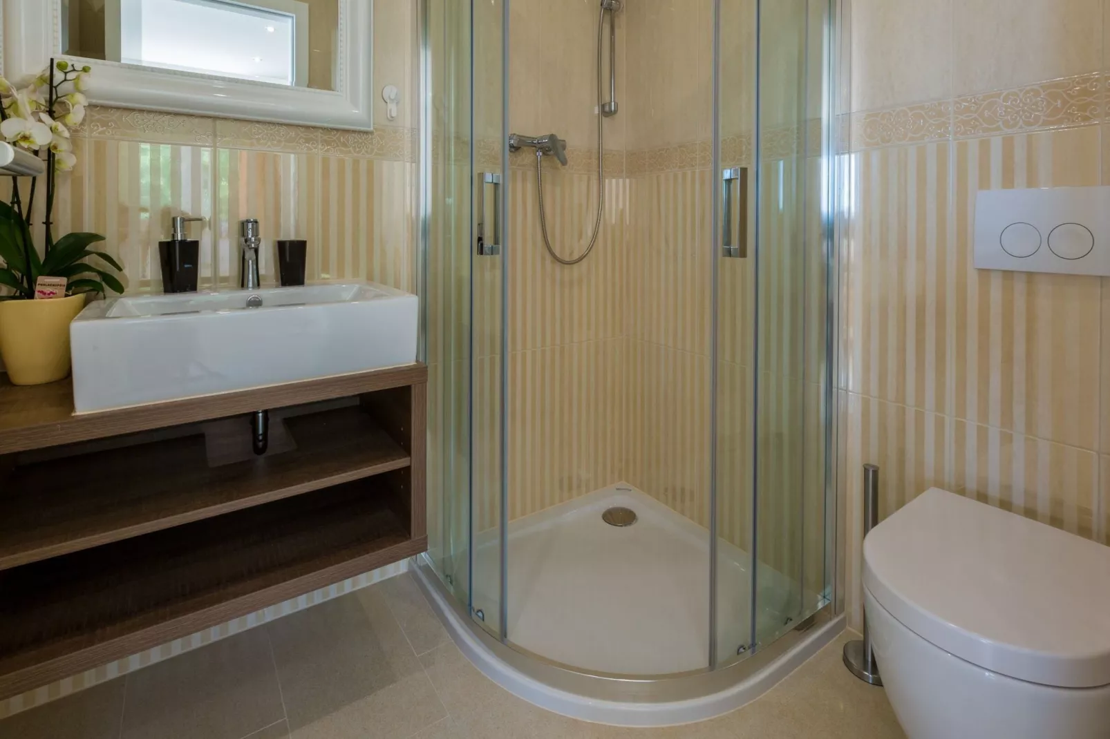 Apartment Villa Grande A2-Badkamer