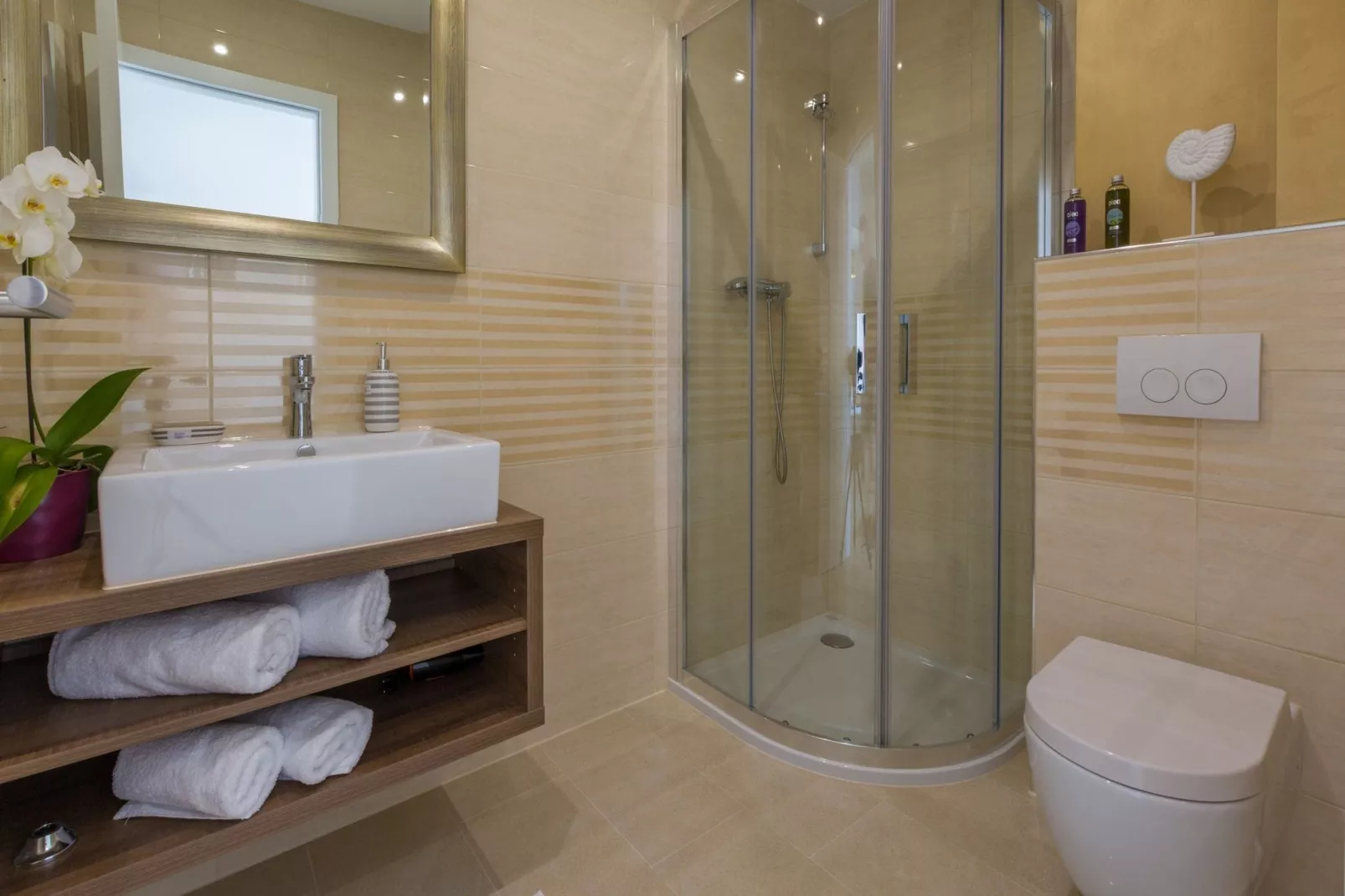 Villa Apartment Grande A7-Badkamer
