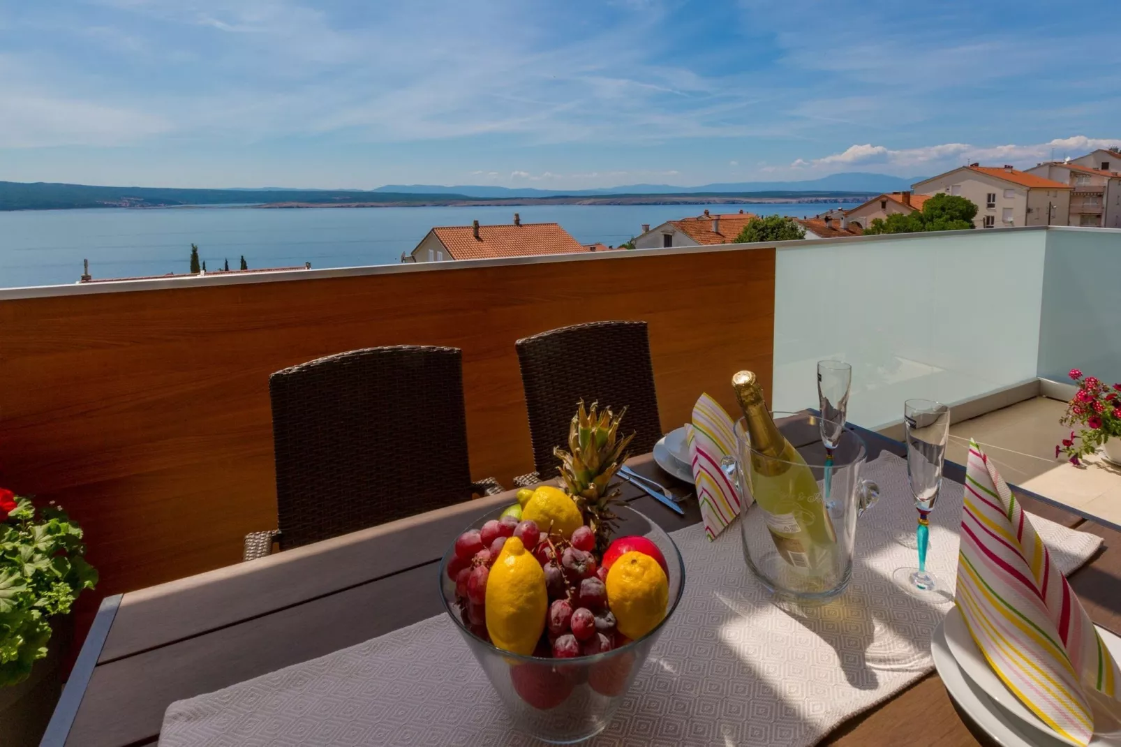 Villa Apartment Grande A8-Uitzicht zomer