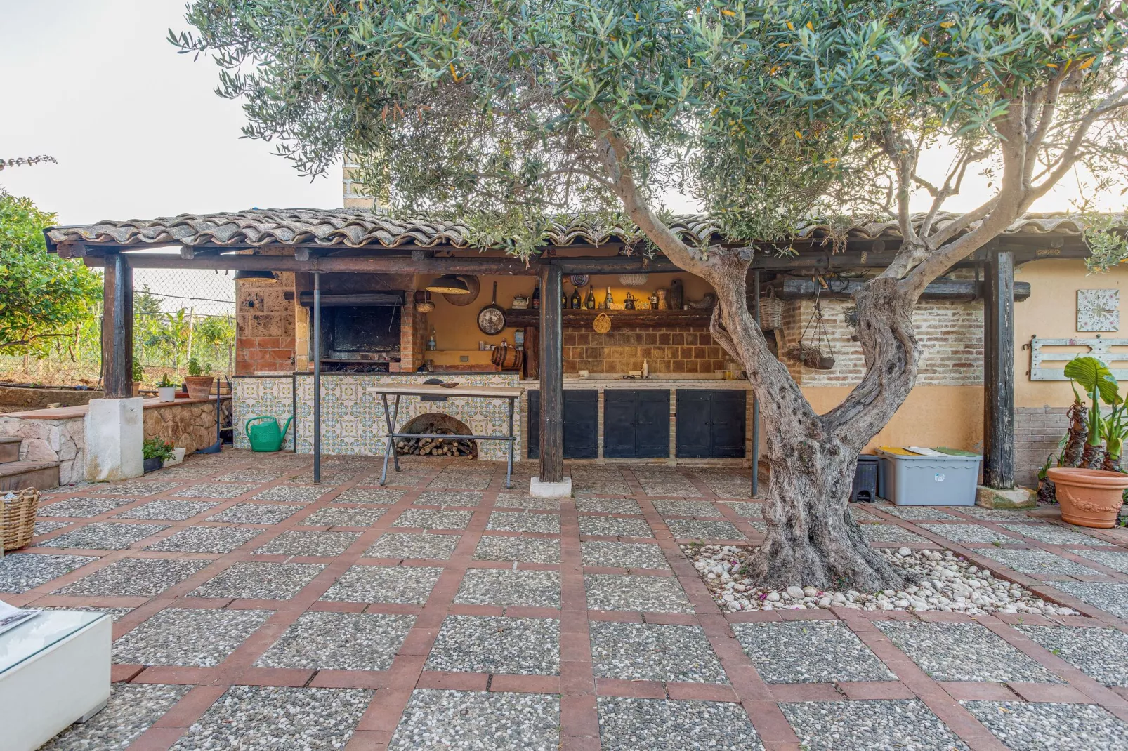 Charmante villa met dakterras-Terrasbalkon