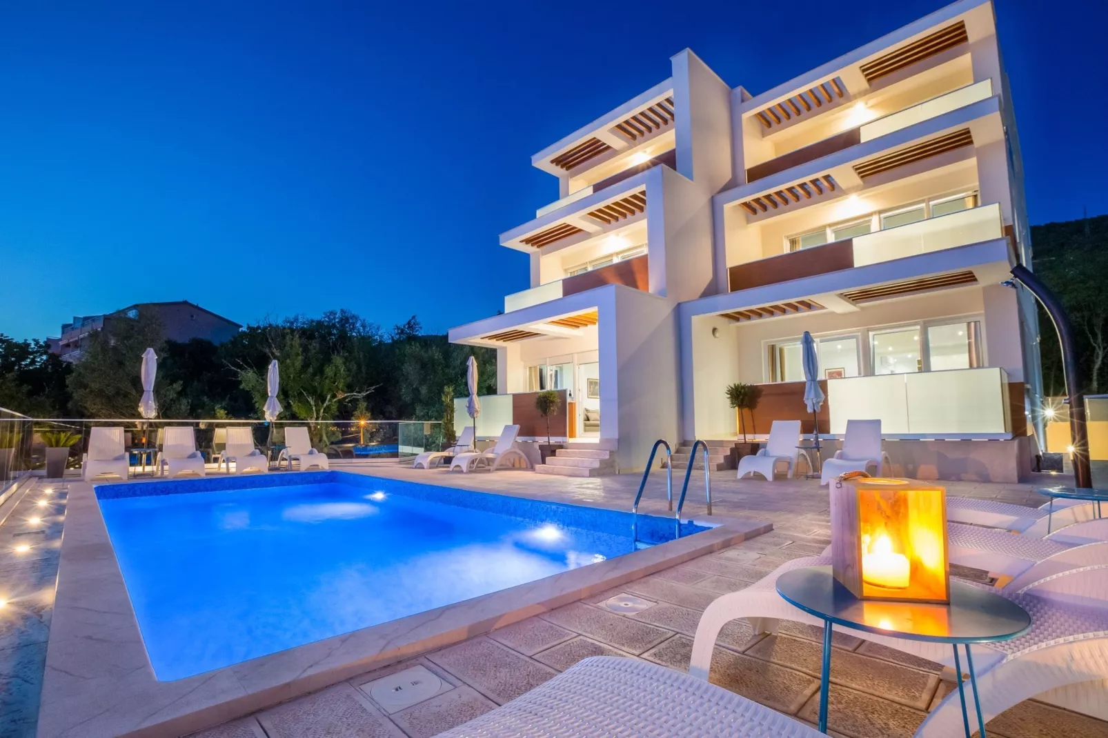 Studio Apartment Vila Grande A5-Buitenkant zomer