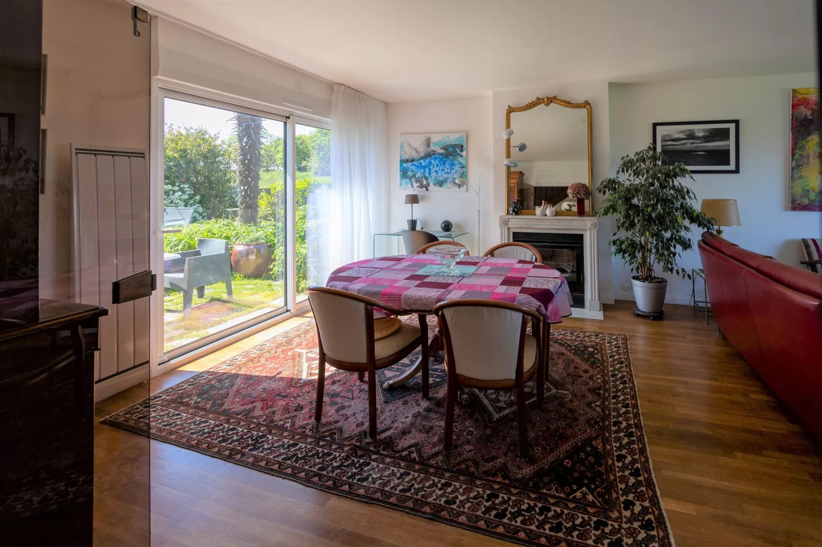 Holiday home Perros-Guirec-Eetkamer