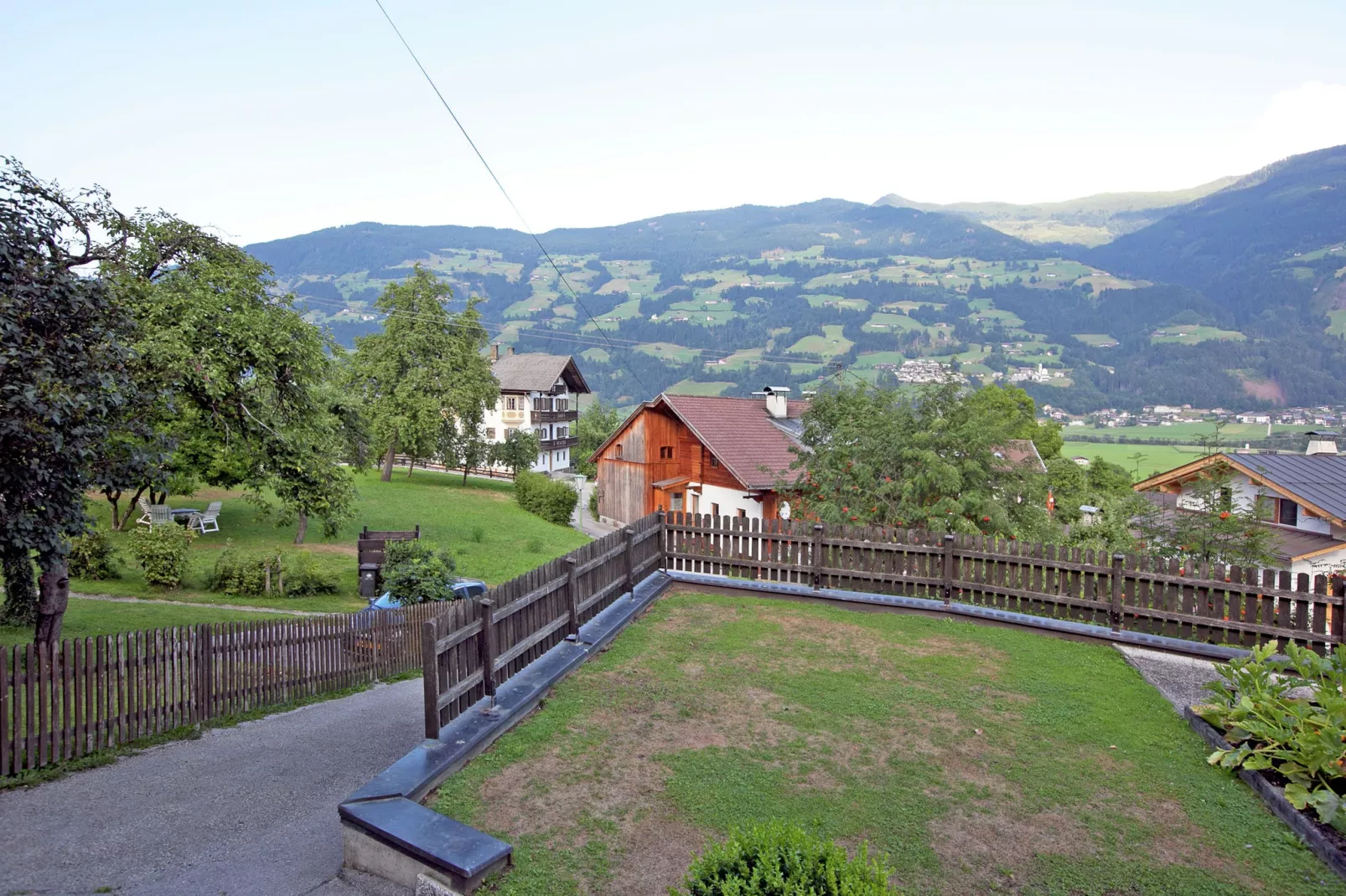 Haus Nachtschatt-Uitzicht zomer