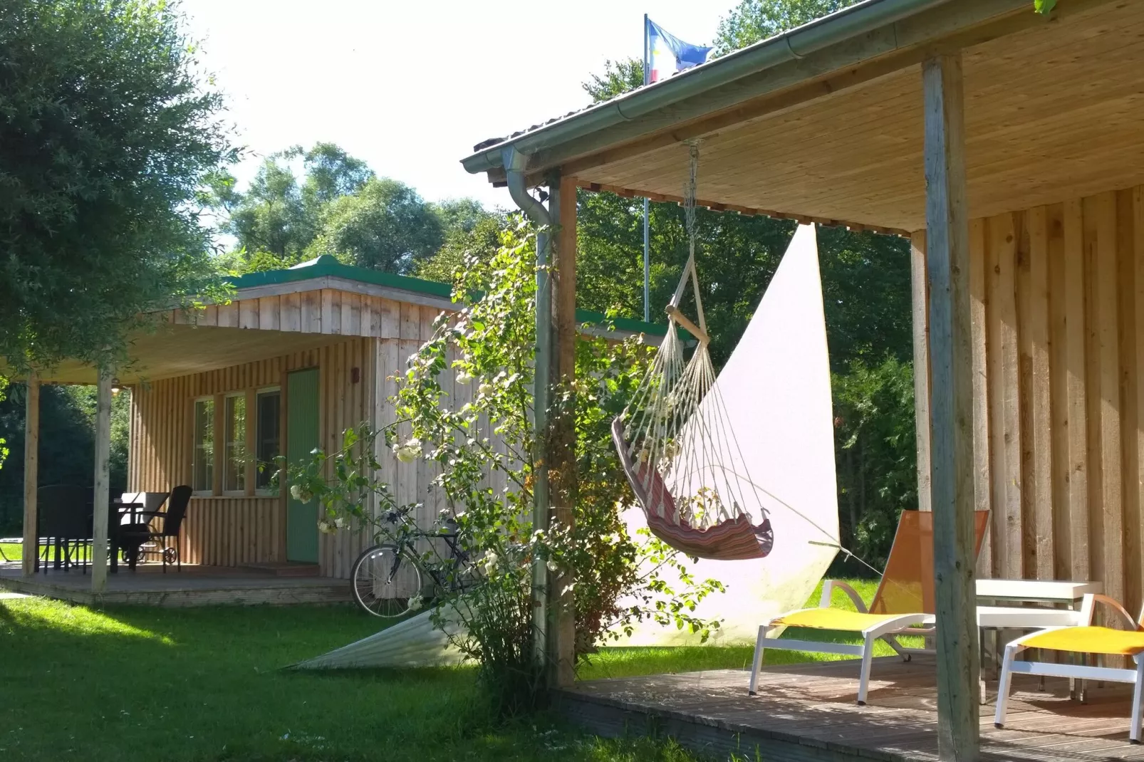 Vakantiehuis op de backwaters, Lütow-Buitenkant zomer