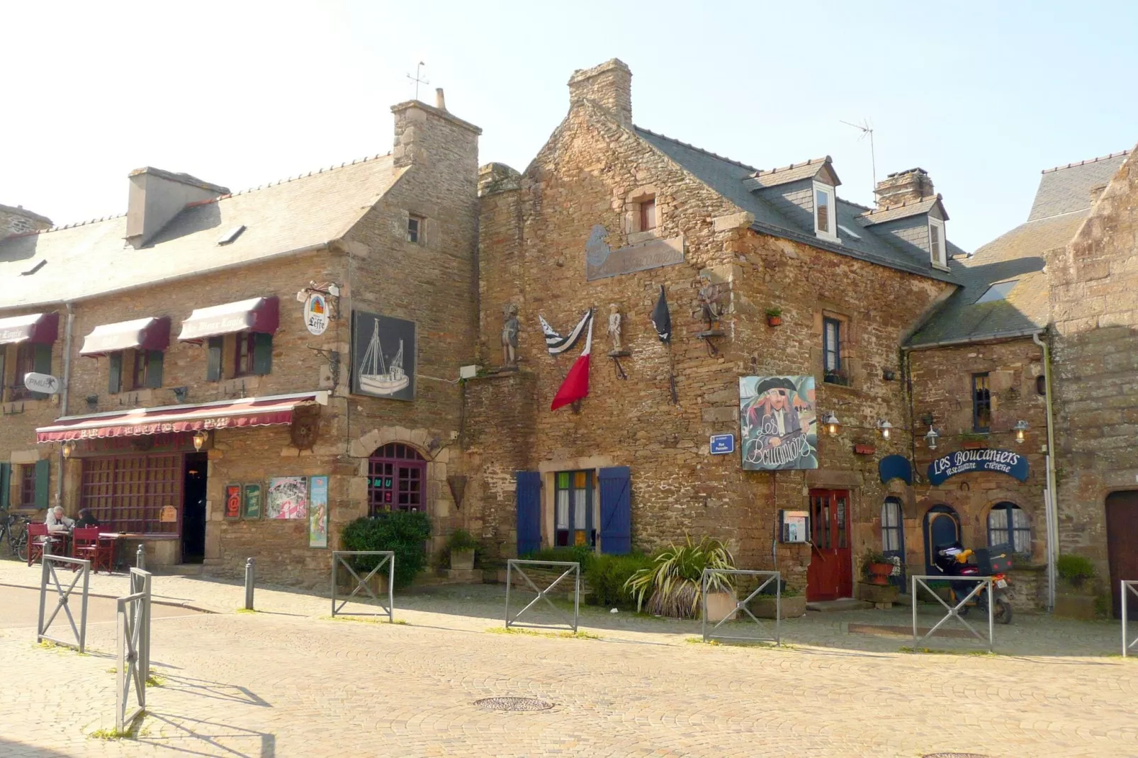 Natursteinhaus Lampaul-Plouarzel-Gebieden zomer 20km