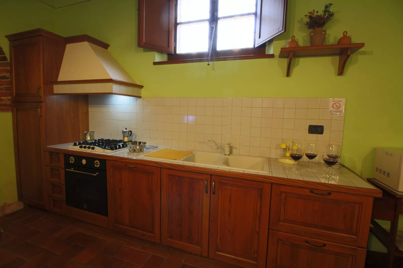 Landelijk appartement in Montepulciano met een zwembad-Keuken