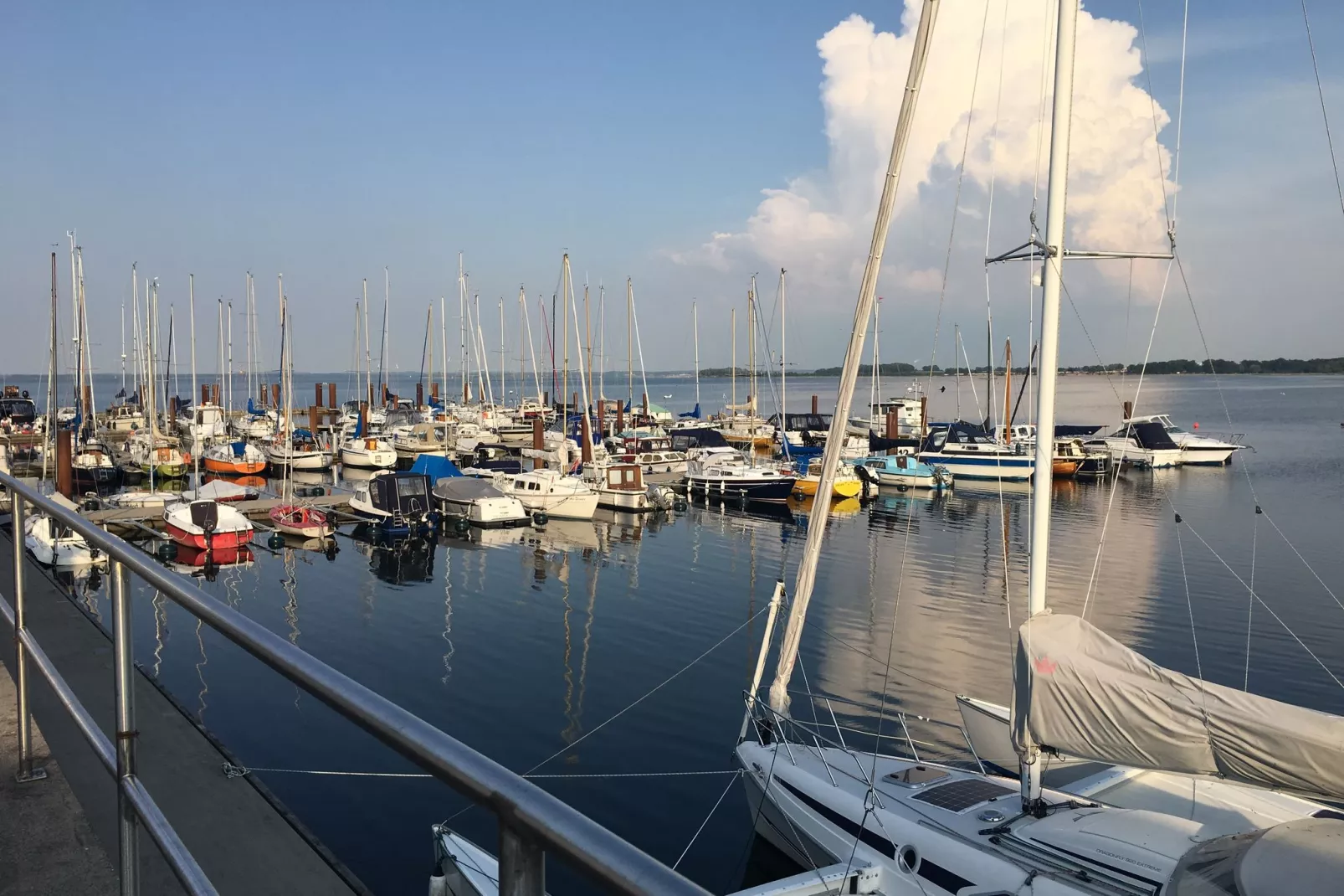 Hohenkirchen mit Garten Terrasse und Strandkorb