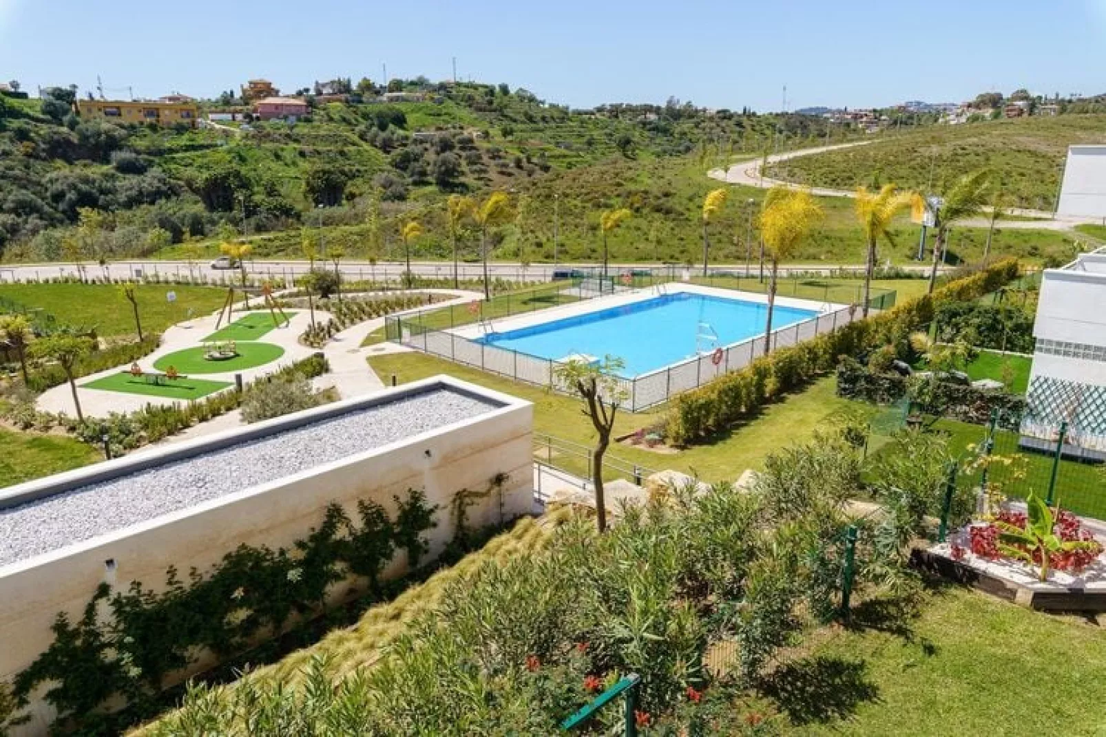 CT 104  El Lagar de la Cala de Mijas-Zwembad