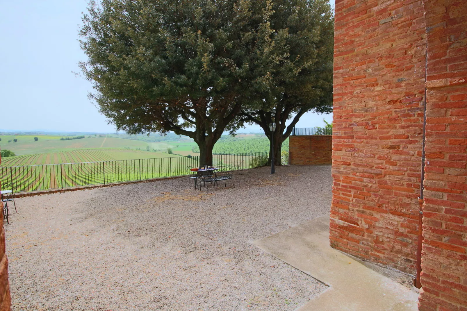 Sfeervol appartement in Montepulciano met zwembad-Terrasbalkon
