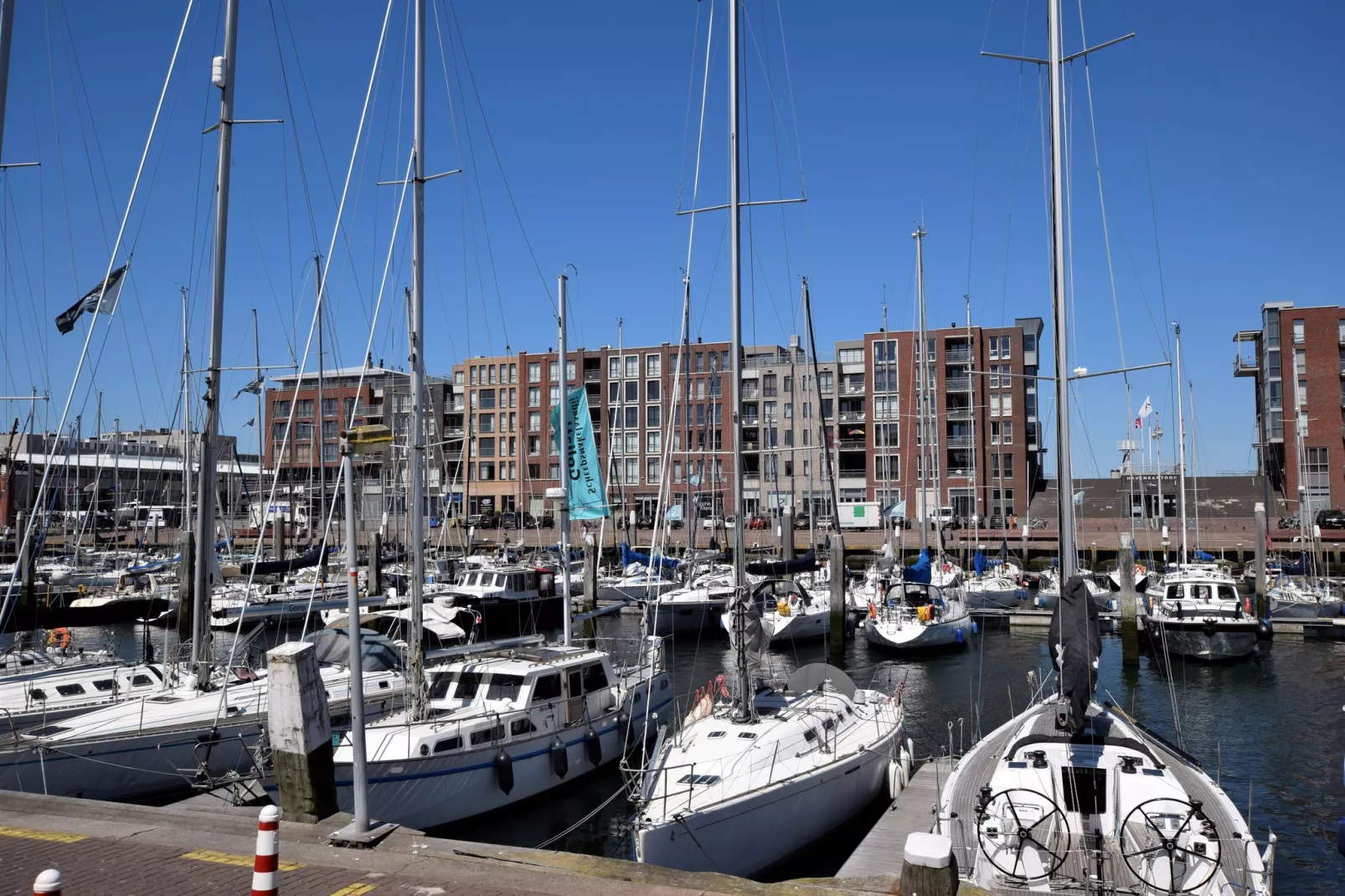 Scheveningen Harbour 60-Gebieden zomer 1km