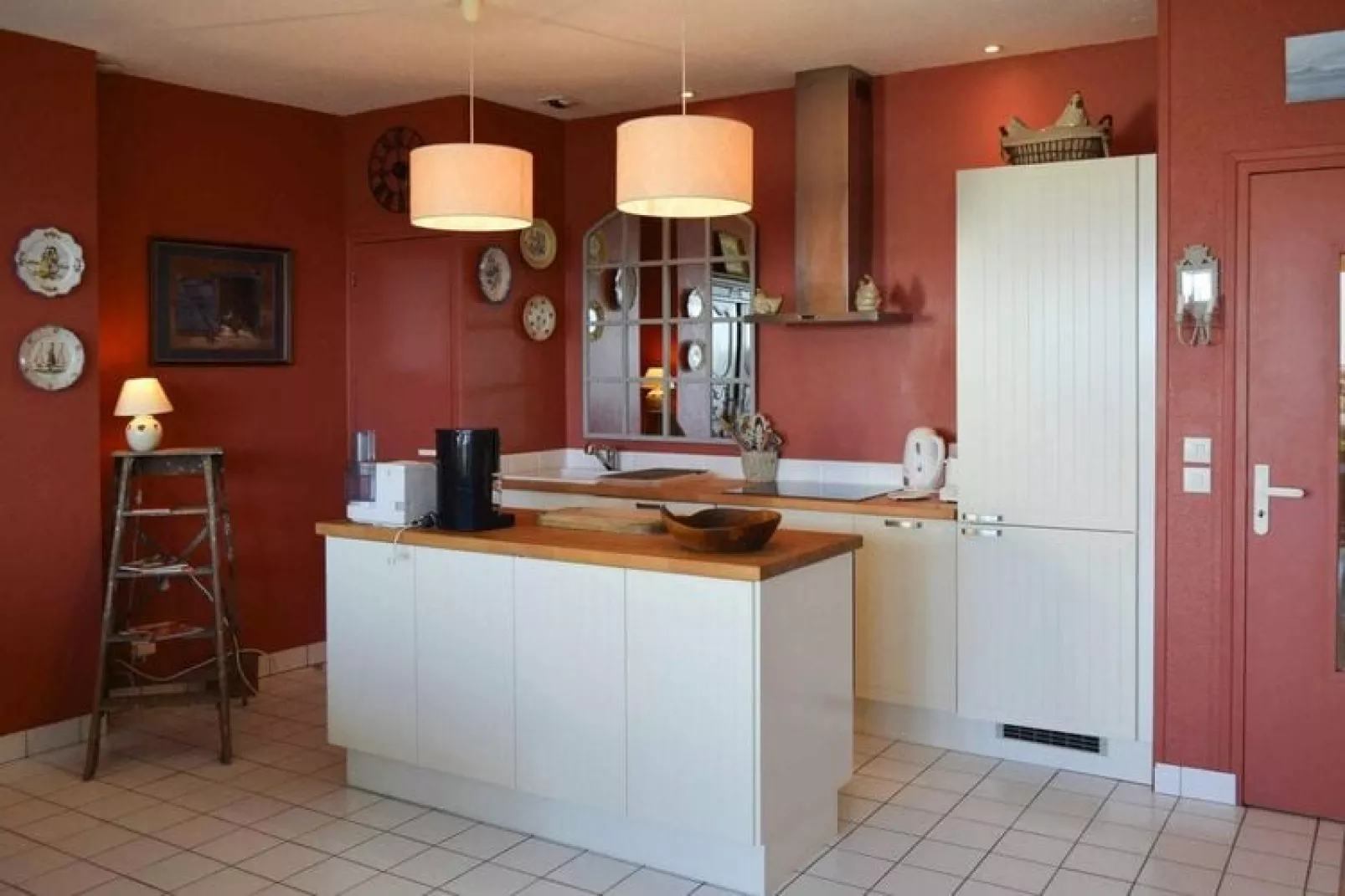 Holiday flat Plougasnou-Eetkamer