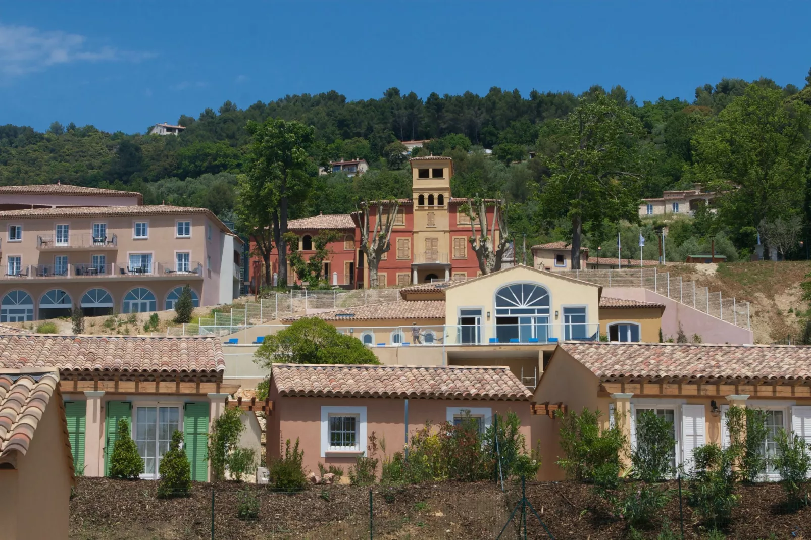 Domaine de Camiole Callian 1-Uitzicht zomer