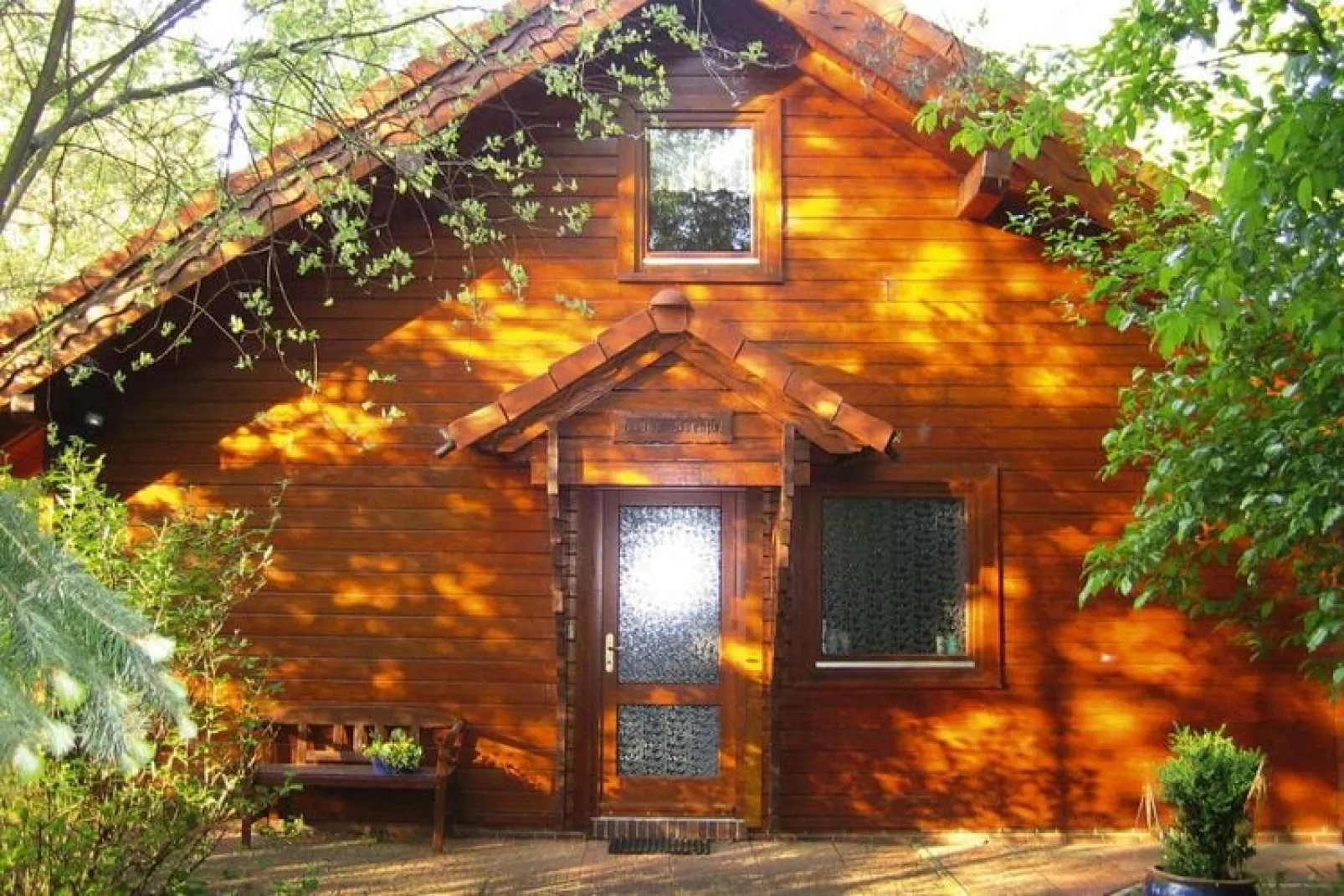 Ferienhaus Svenja Wiefelstede-Lehe-Buitenkant zomer