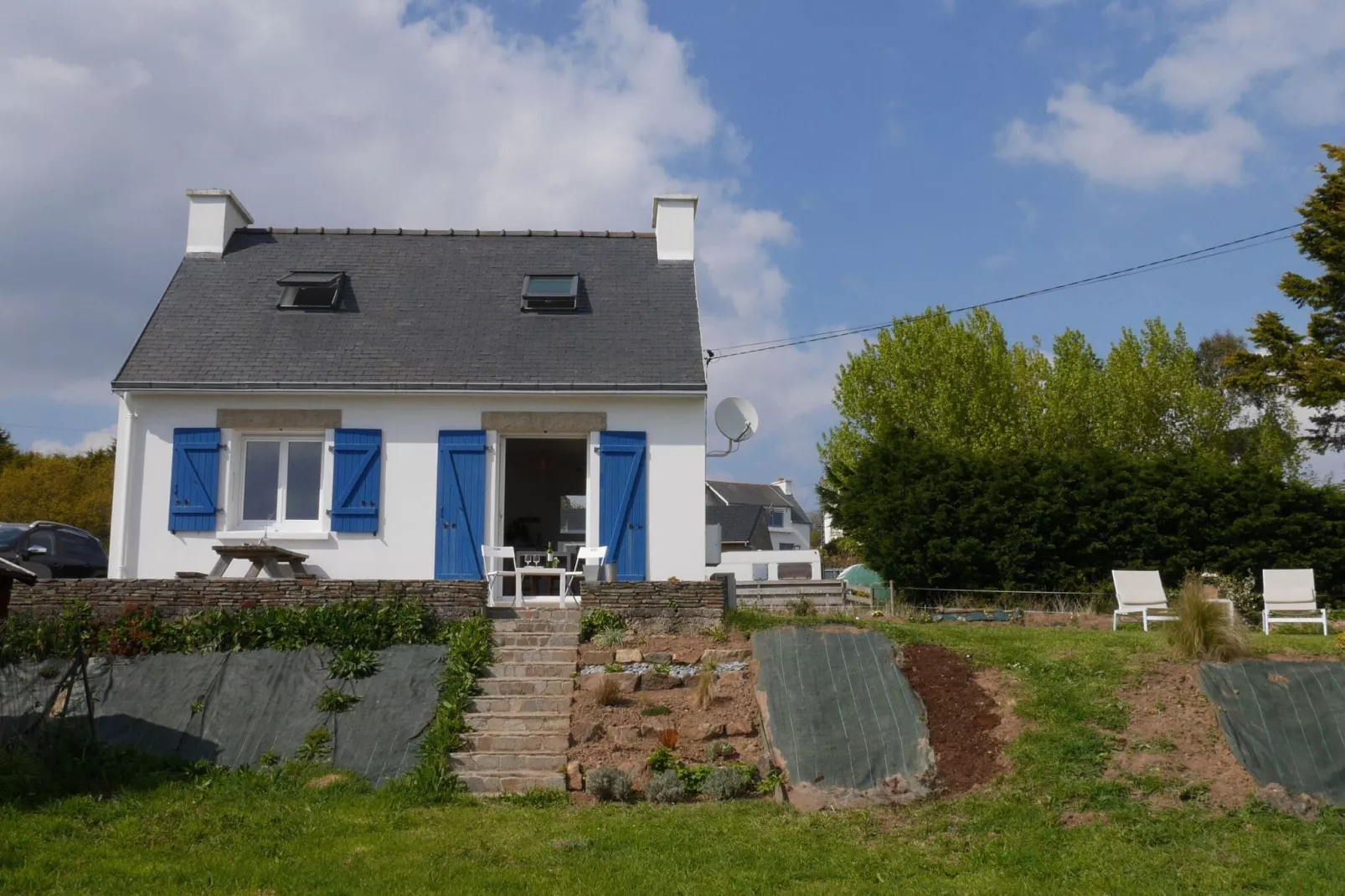 Ferienhaus mit Meerblick Roscanvel-Buitenkant zomer