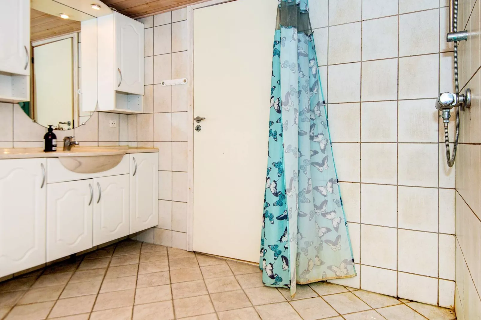 Kustsereniteit bij Hvidbjerg-By Traum-Binnen