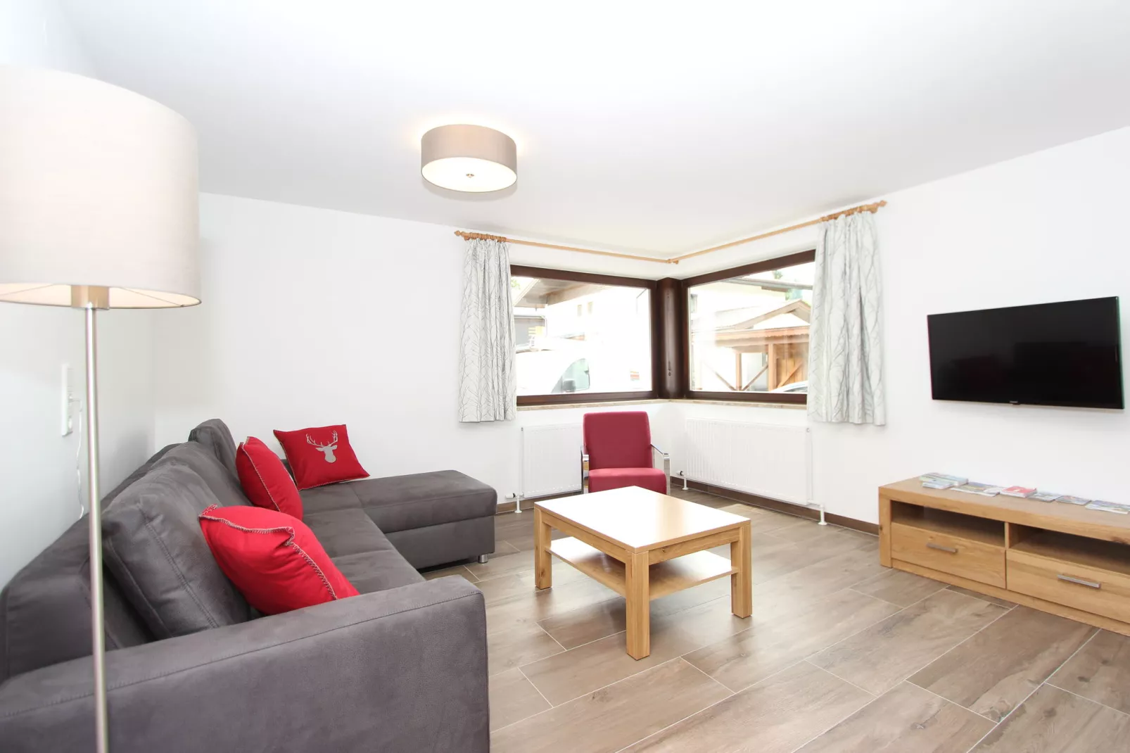Apartment Wald 1 Fieberbrunn-Woonkamer